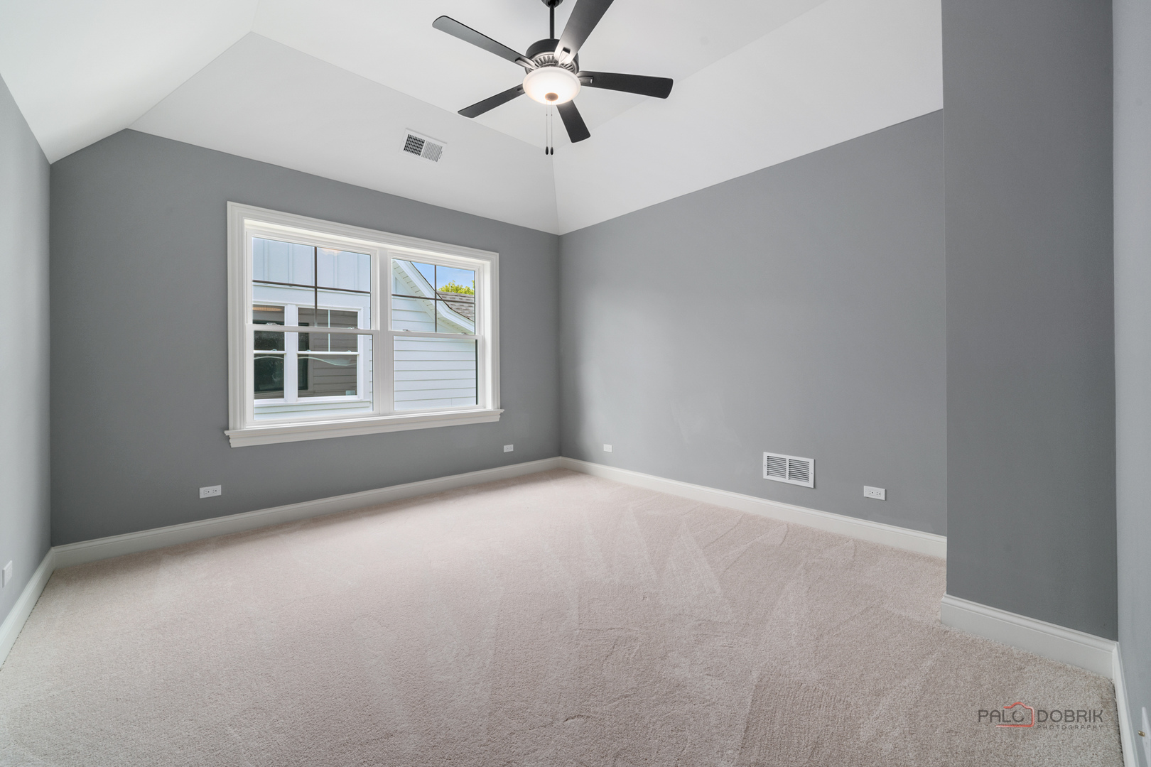 1062 Livingston Avenue, Highland Park, IL 60035