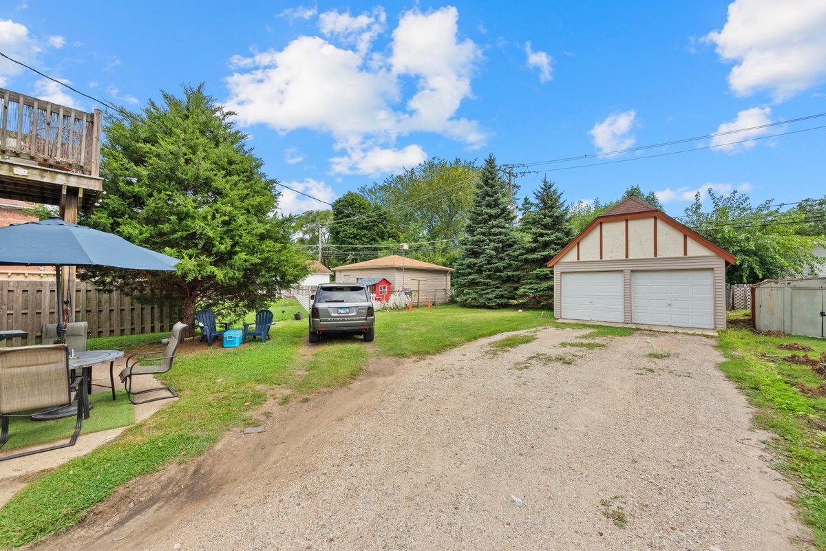 1331 N Ash Street, Waukegan, IL 60085