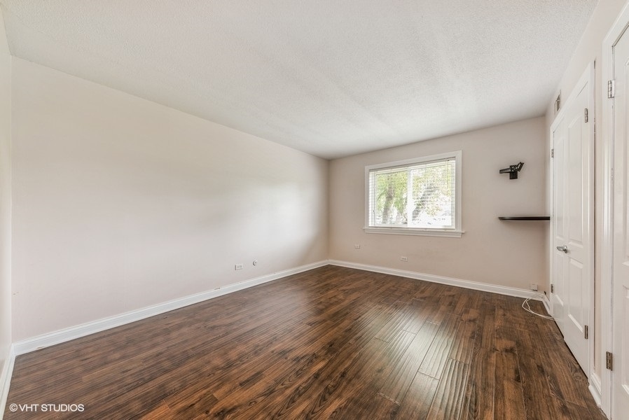 5511 Chateau Drive #1, Rolling Meadows, IL 60008