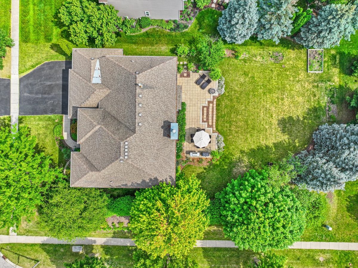 1839 Kings Gate Lane, Crystal Lake, IL 60014