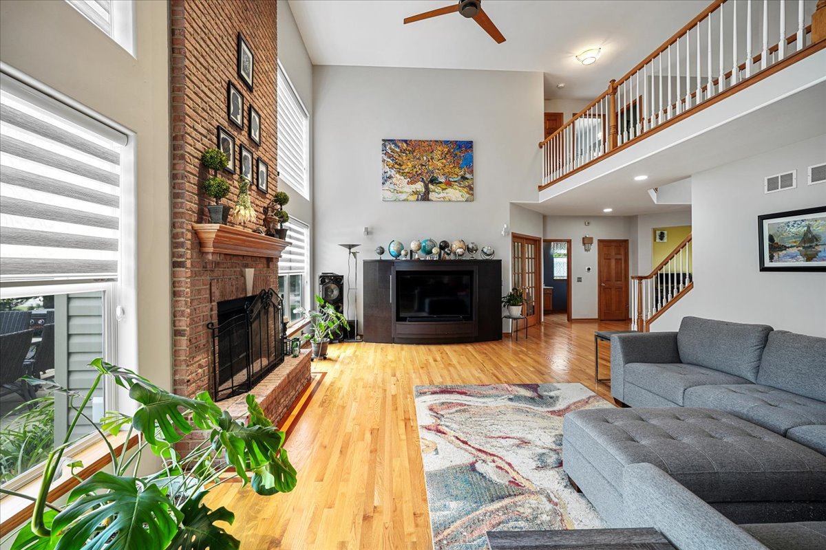 1839 Kings Gate Lane, Crystal Lake, IL 60014