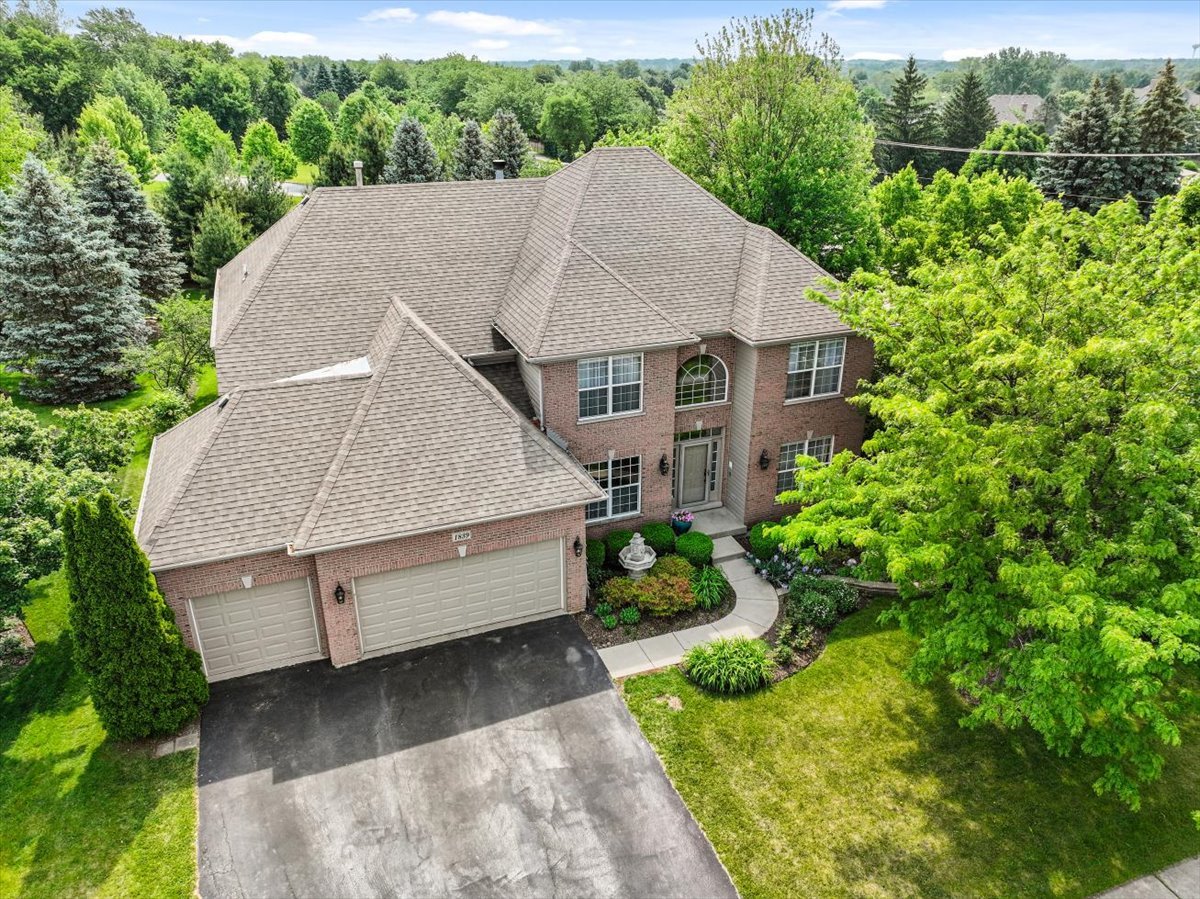1839 Kings Gate Lane, Crystal Lake, IL 60014