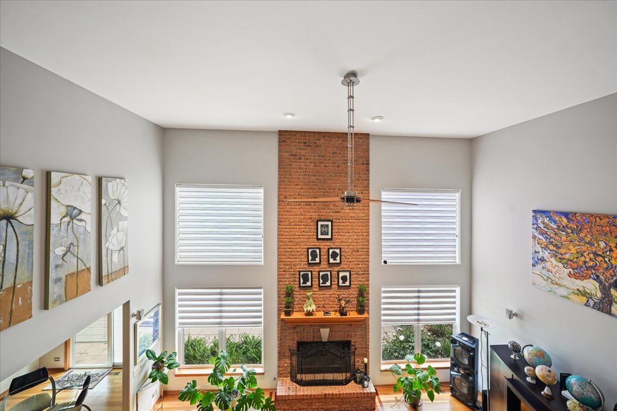 1839 Kings Gate Lane, Crystal Lake, IL 60014