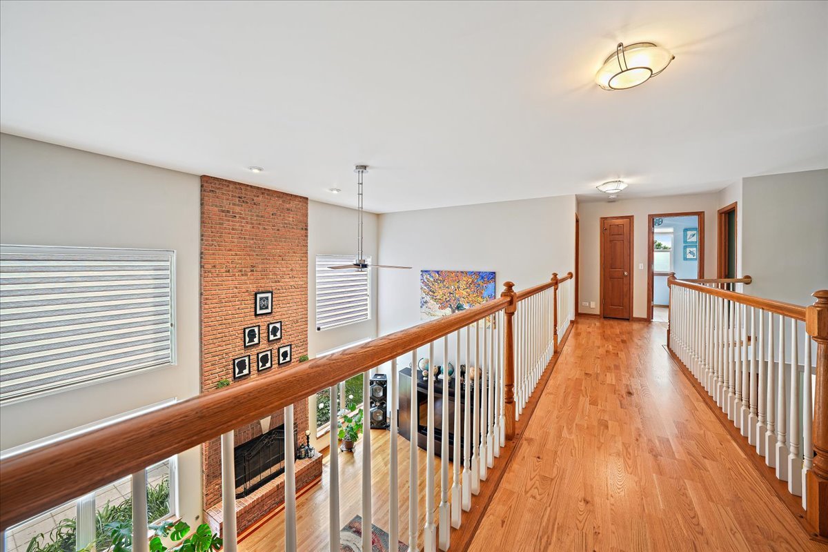 1839 Kings Gate Lane, Crystal Lake, IL 60014