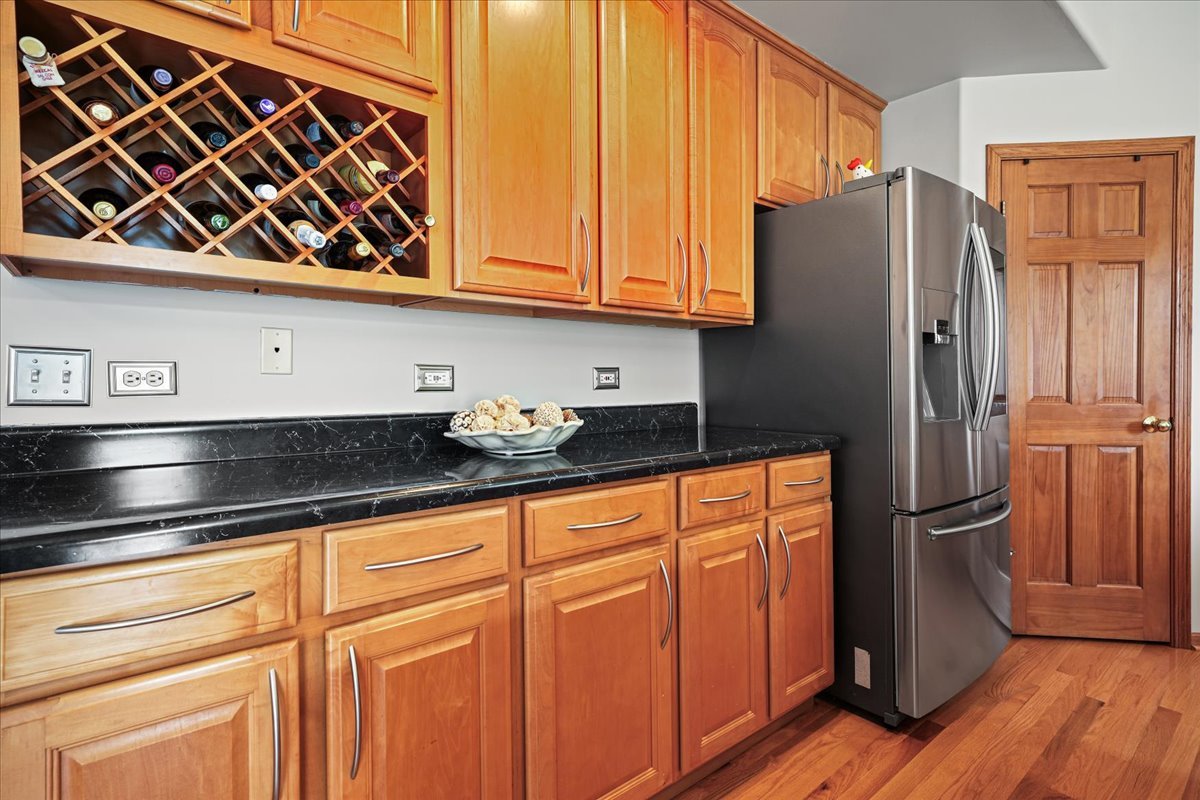 1839 Kings Gate Lane, Crystal Lake, IL 60014