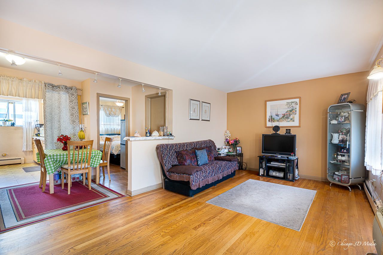 5949 N Odell Avenue #2E, Chicago, IL 60631