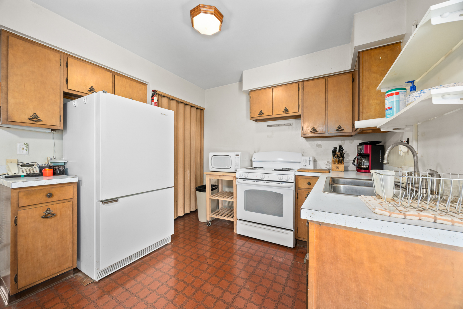 132 N Ashbury Avenue, Bolingbrook, IL 60440
