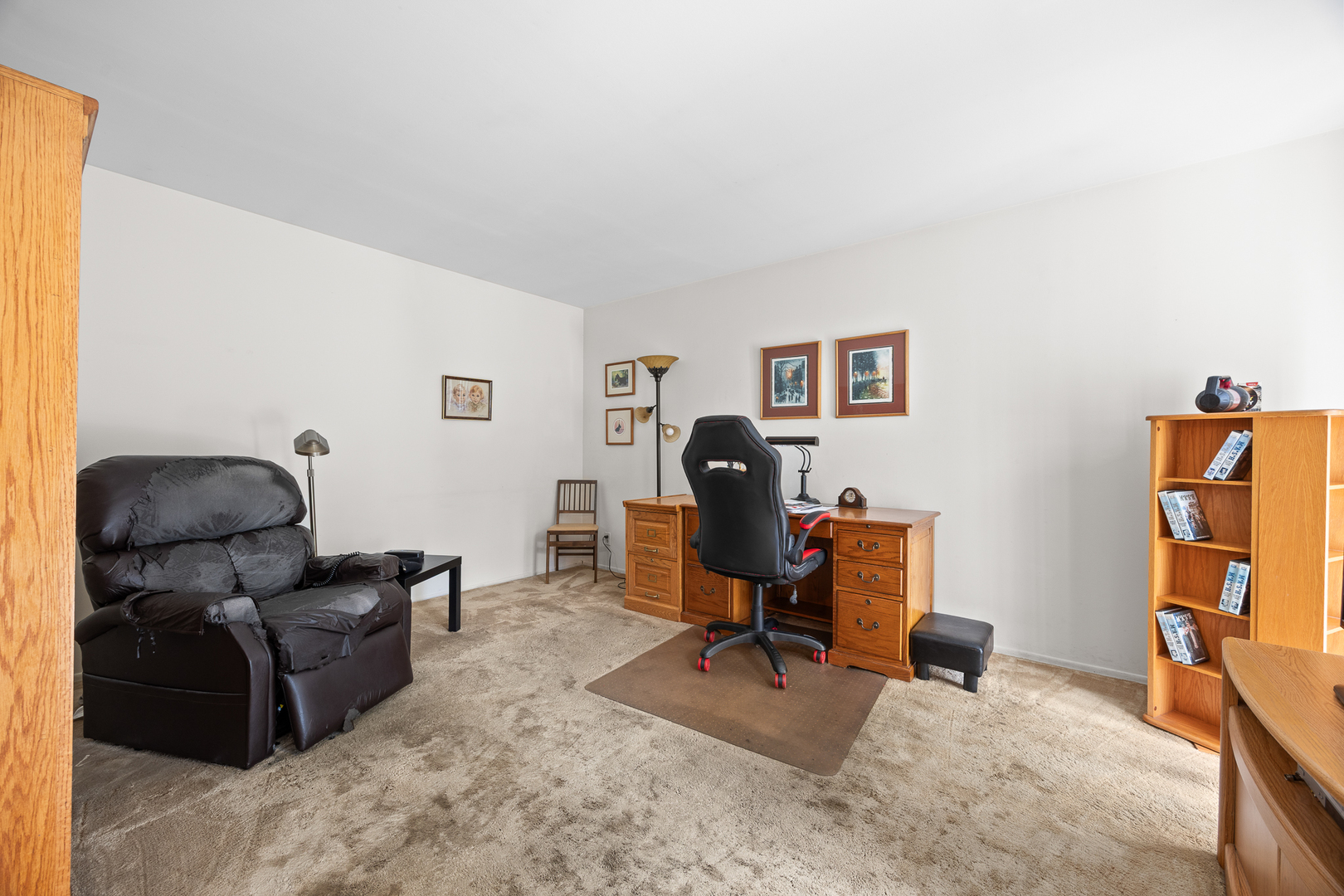 132 N Ashbury Avenue, Bolingbrook, IL 60440