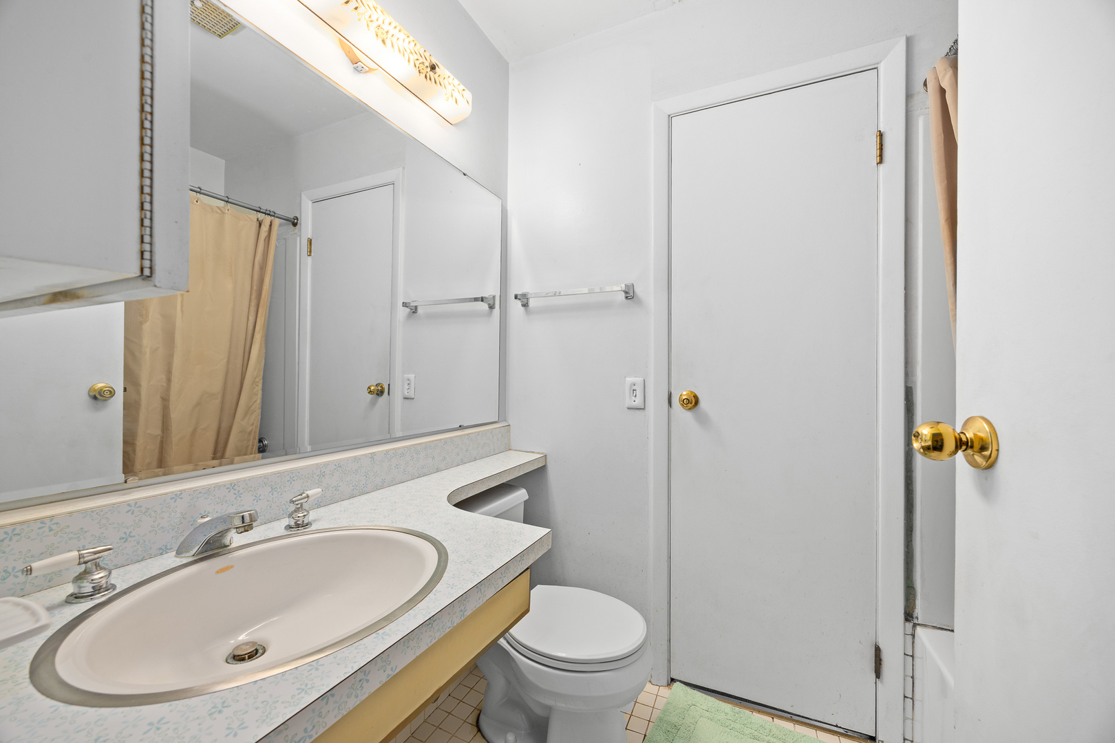 132 N Ashbury Avenue, Bolingbrook, IL 60440