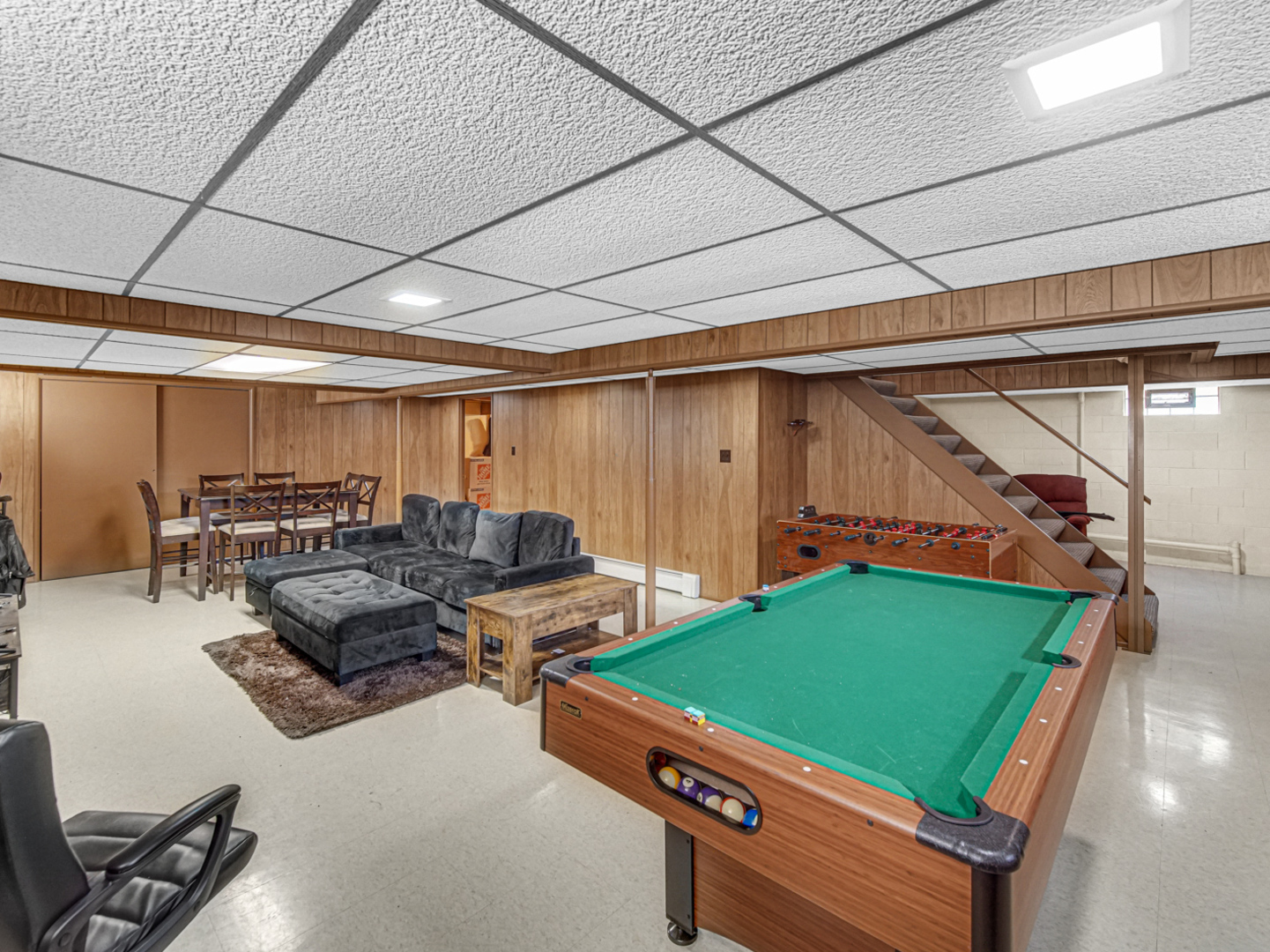 1808 Oakland Avenue, Crest Hill, IL 60403