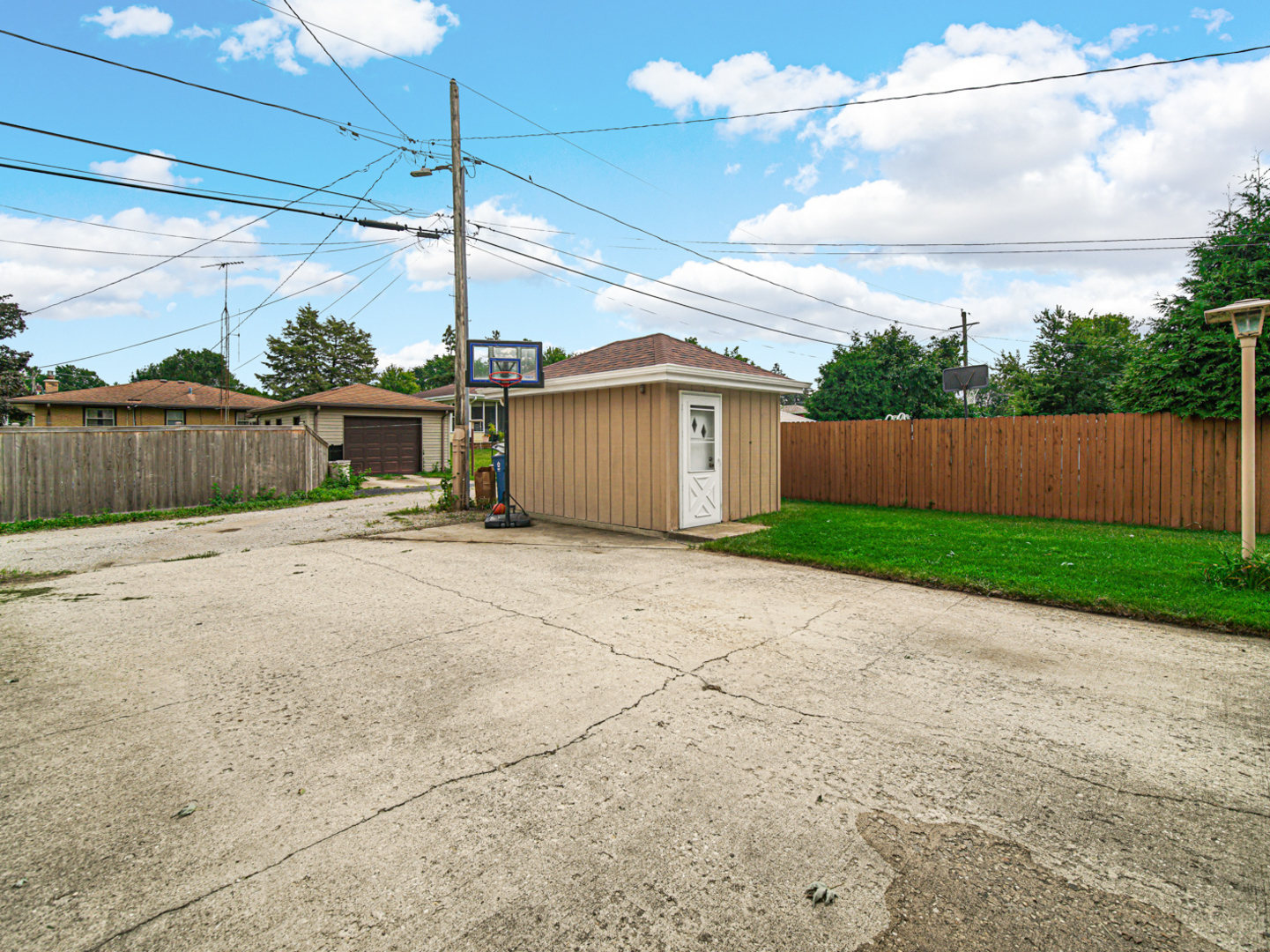 1808 Oakland Avenue, Crest Hill, IL 60403