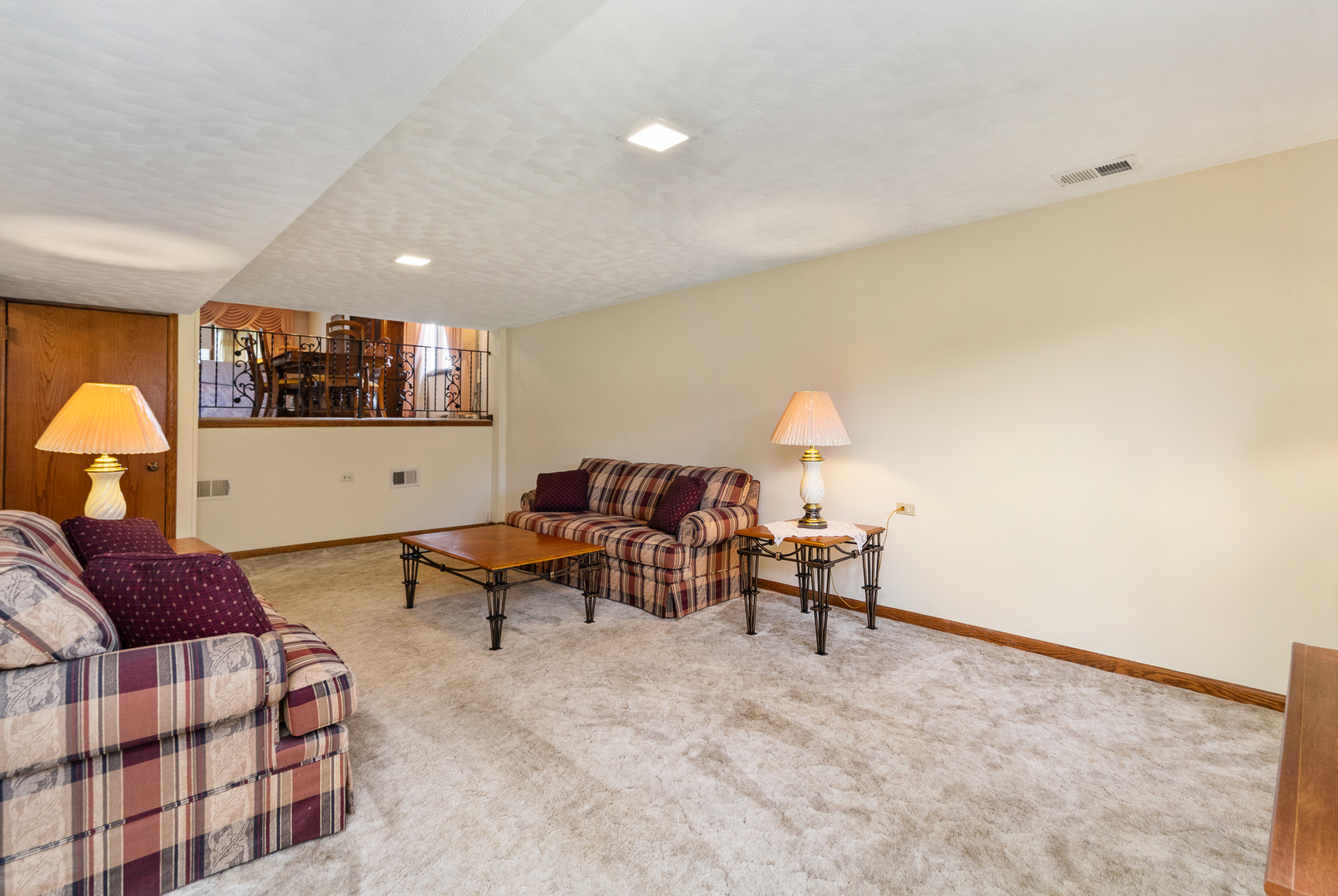 10415 S Knox Avenue, Oak Lawn, IL 60453