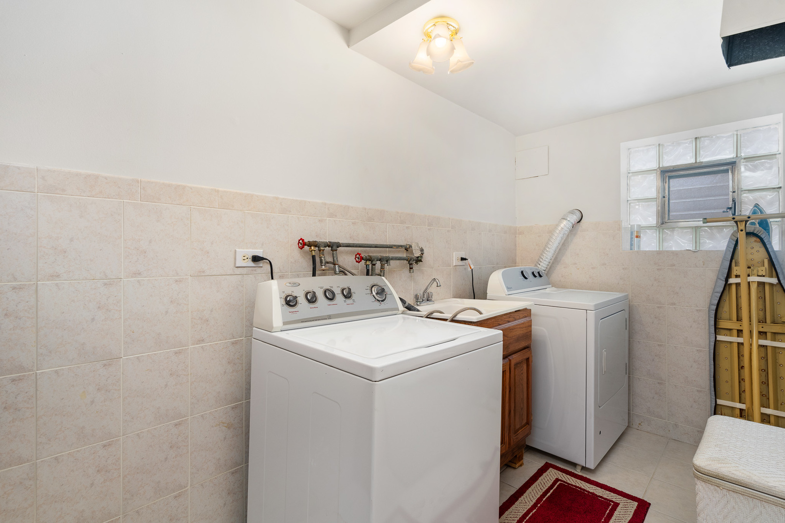 10415 S Knox Avenue, Oak Lawn, IL 60453