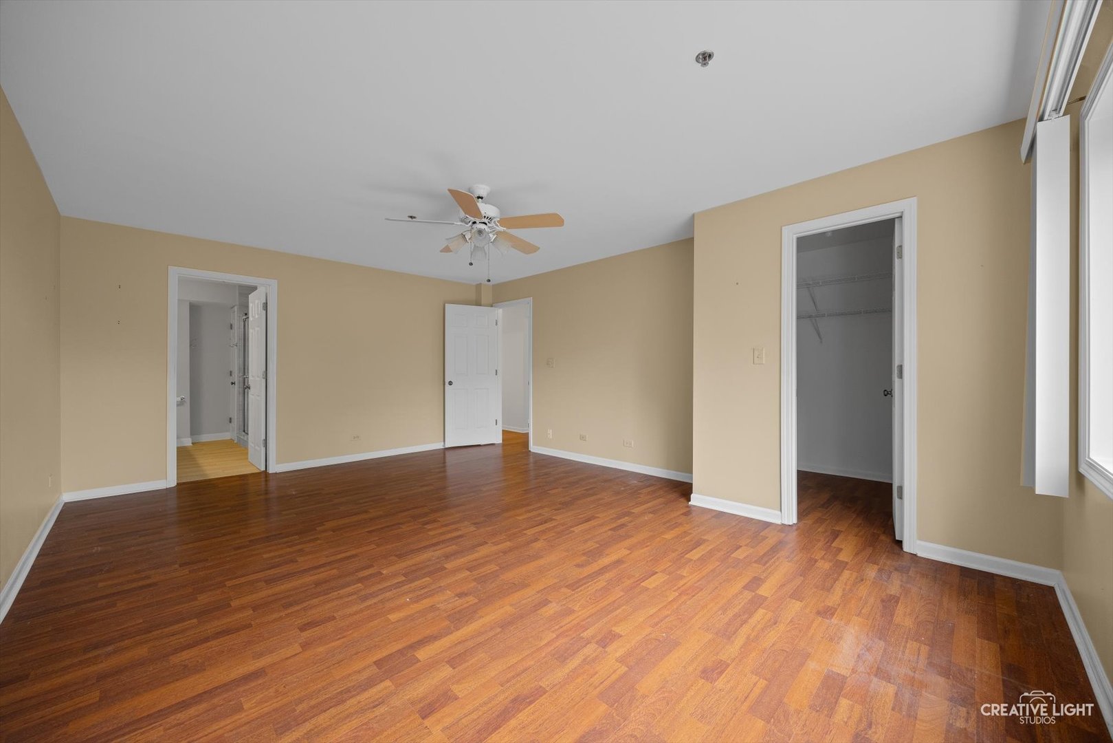 127 Acacia Circle #203, Indian Head Park, IL 60525