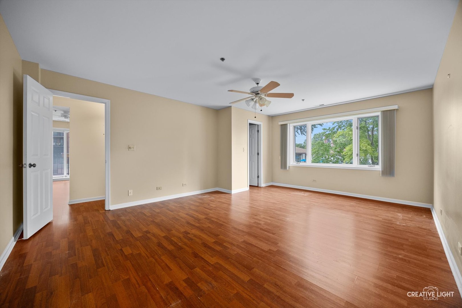 127 Acacia Circle #203, Indian Head Park, IL 60525