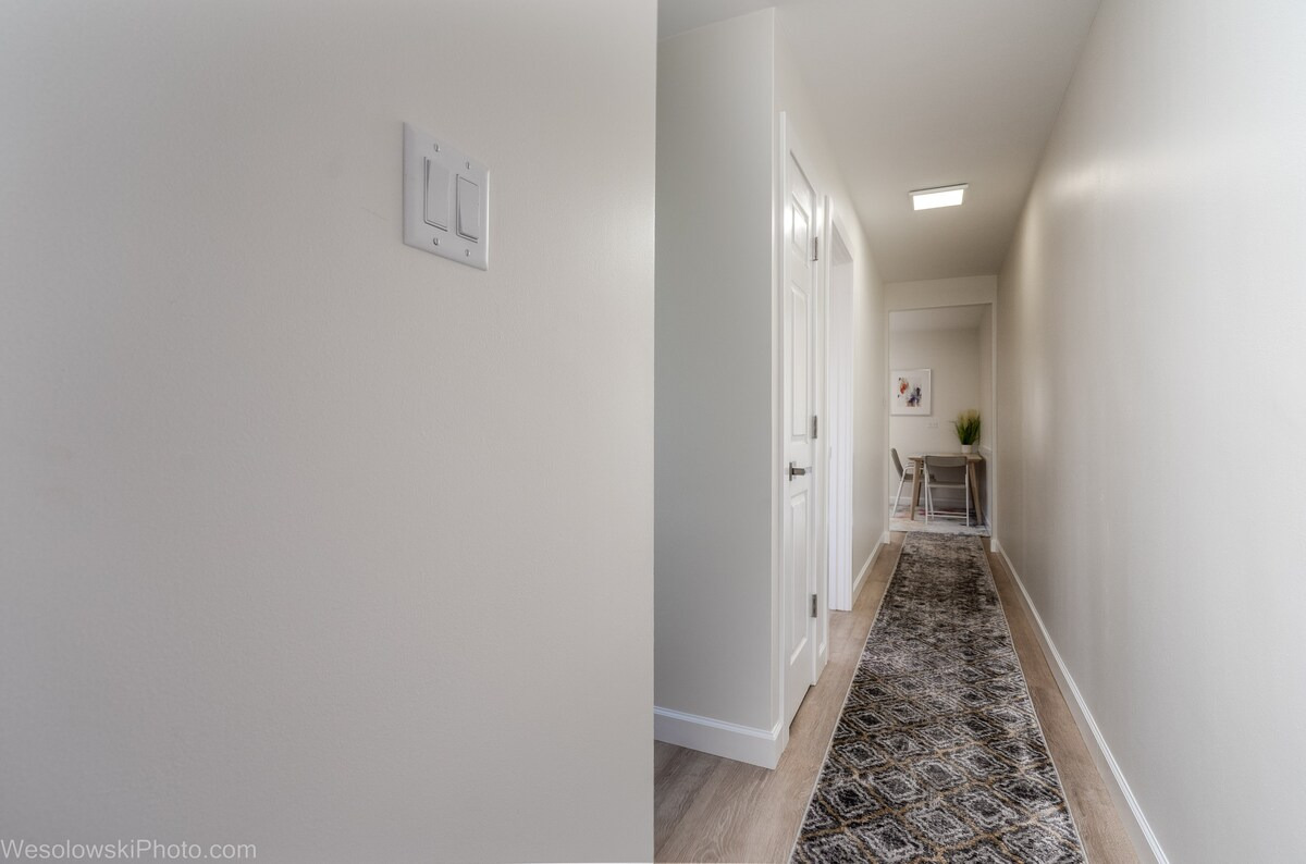 9003 Bronx Avenue #2S, Skokie, IL 60077