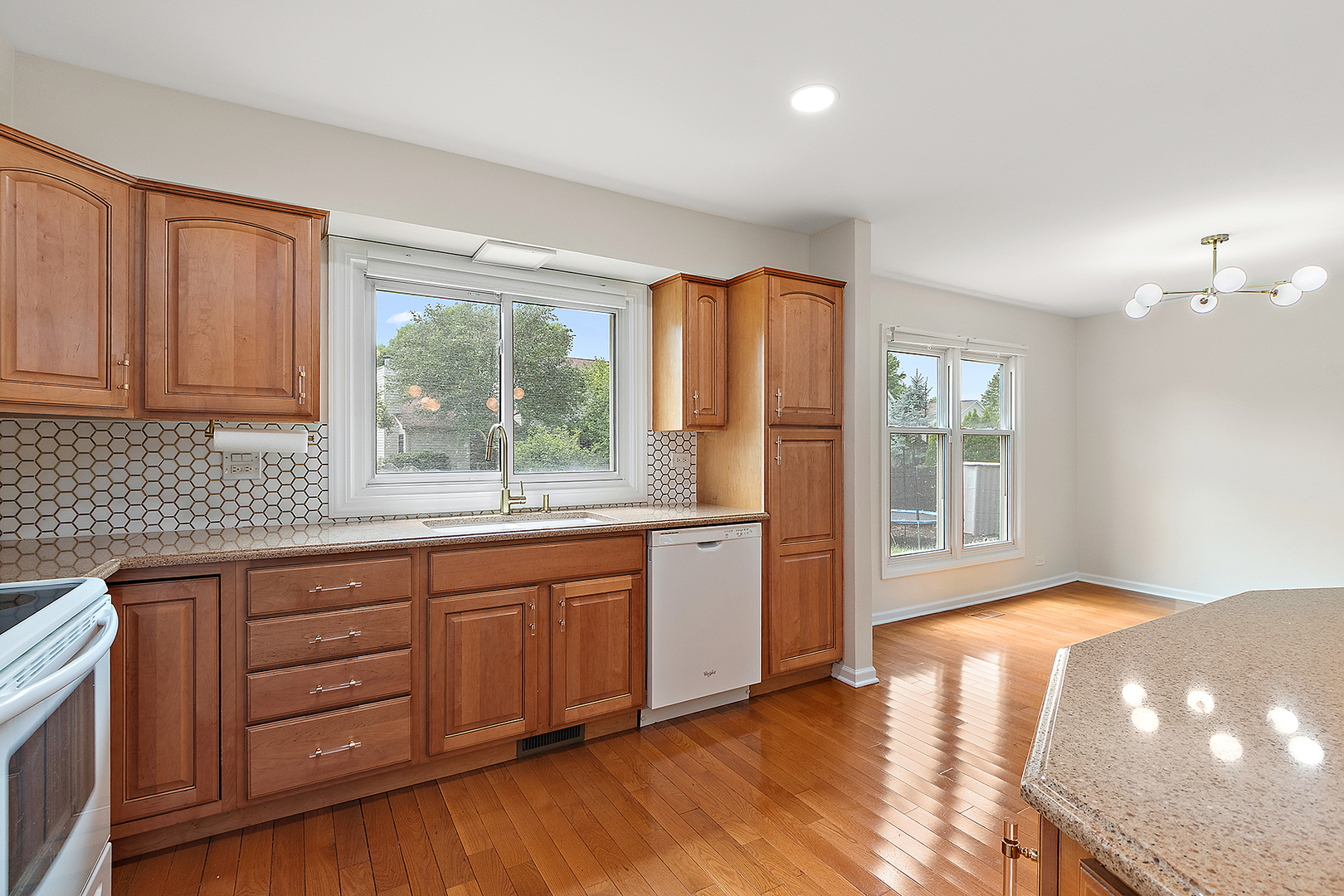2275 Norwich Court, Naperville, IL 60565