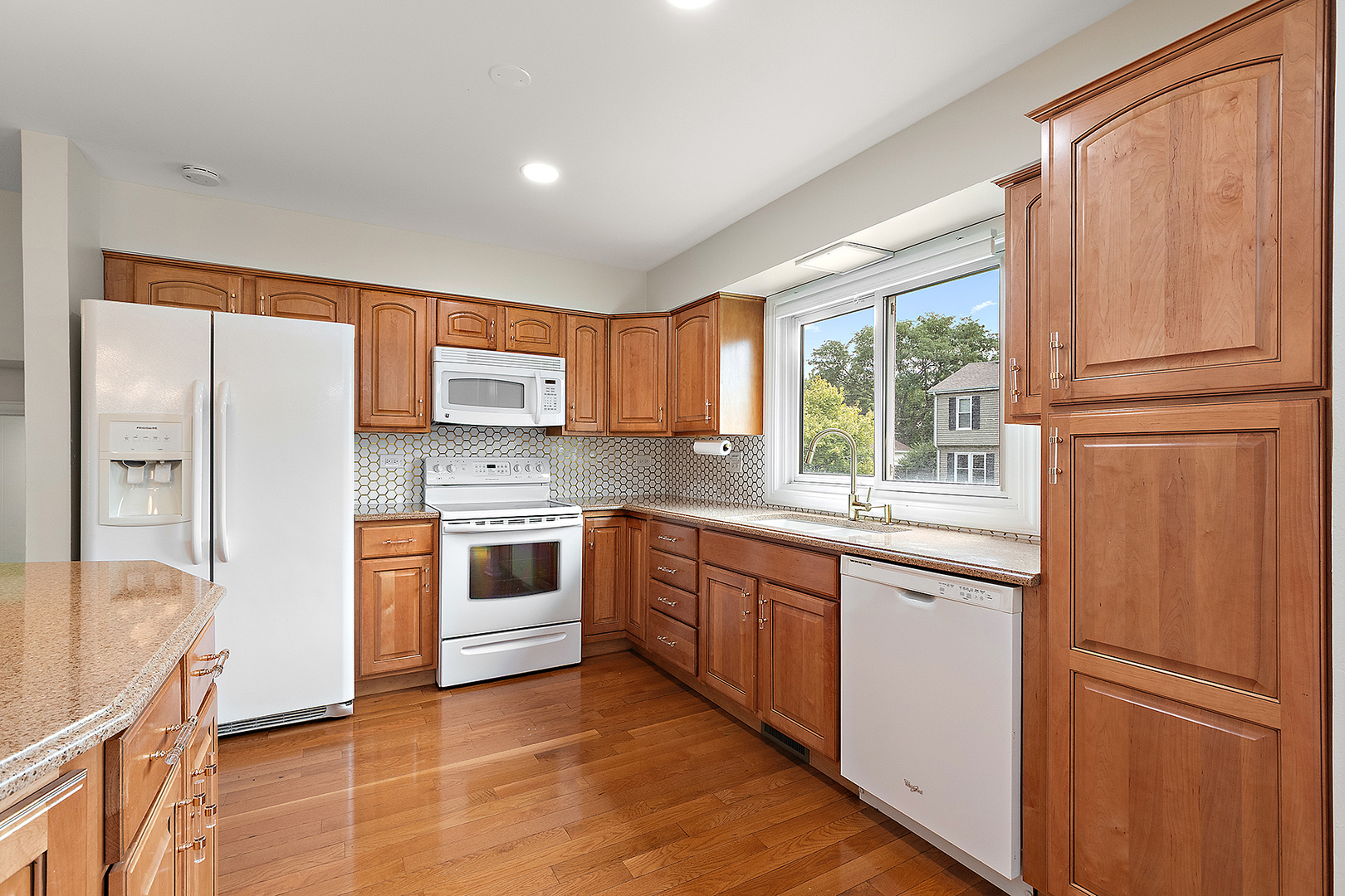 2275 Norwich Court, Naperville, IL 60565