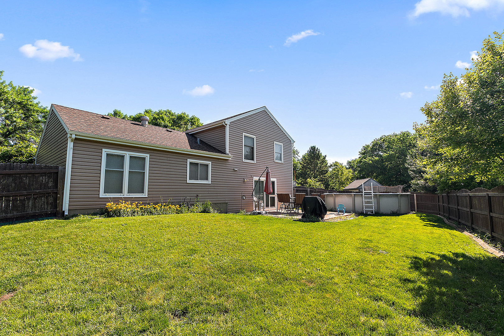 2275 Norwich Court, Naperville, IL 60565