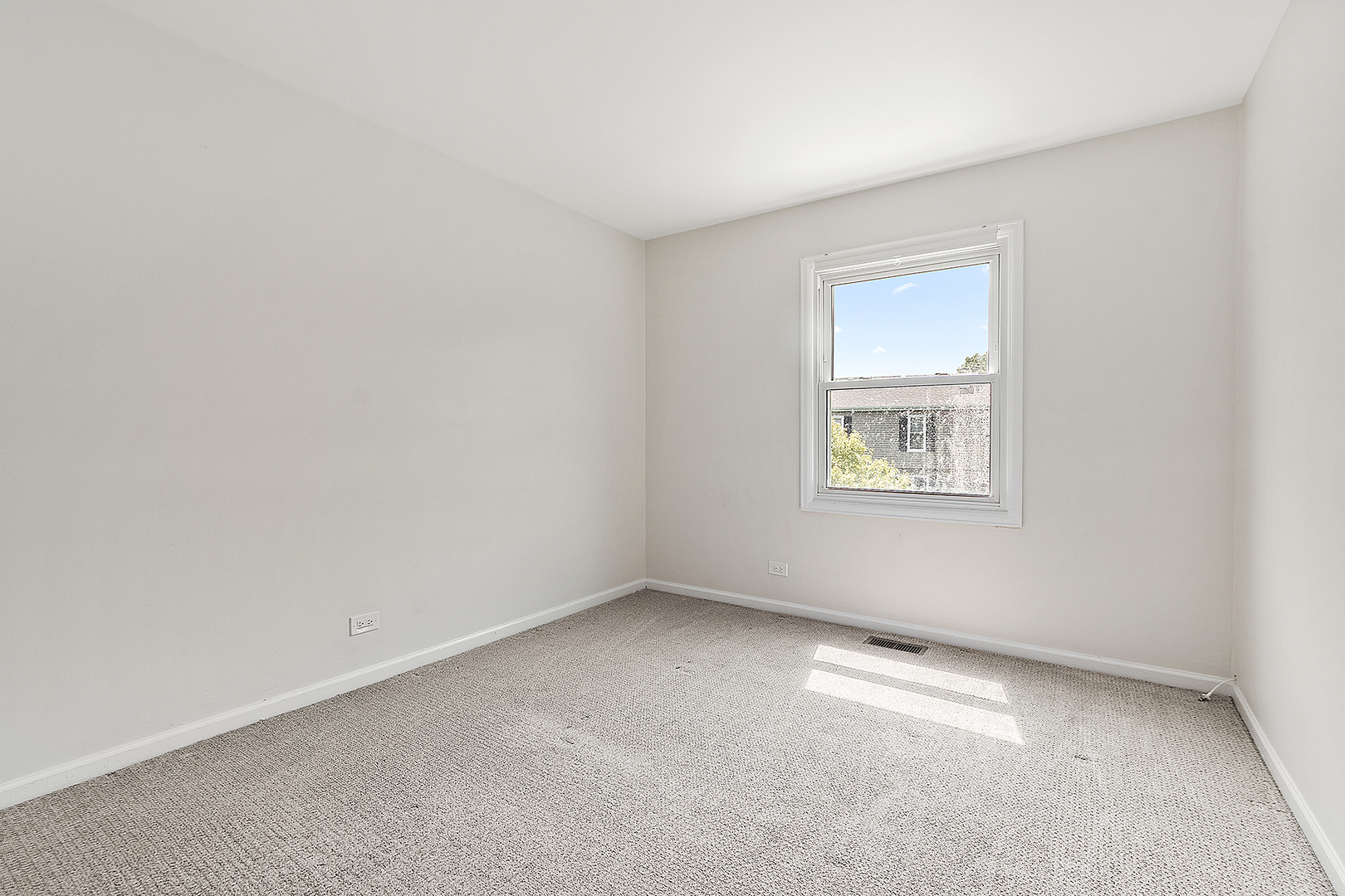 2275 Norwich Court, Naperville, IL 60565