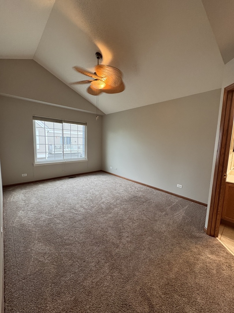 2270 Twilight Drive #2270, Aurora, IL 60503