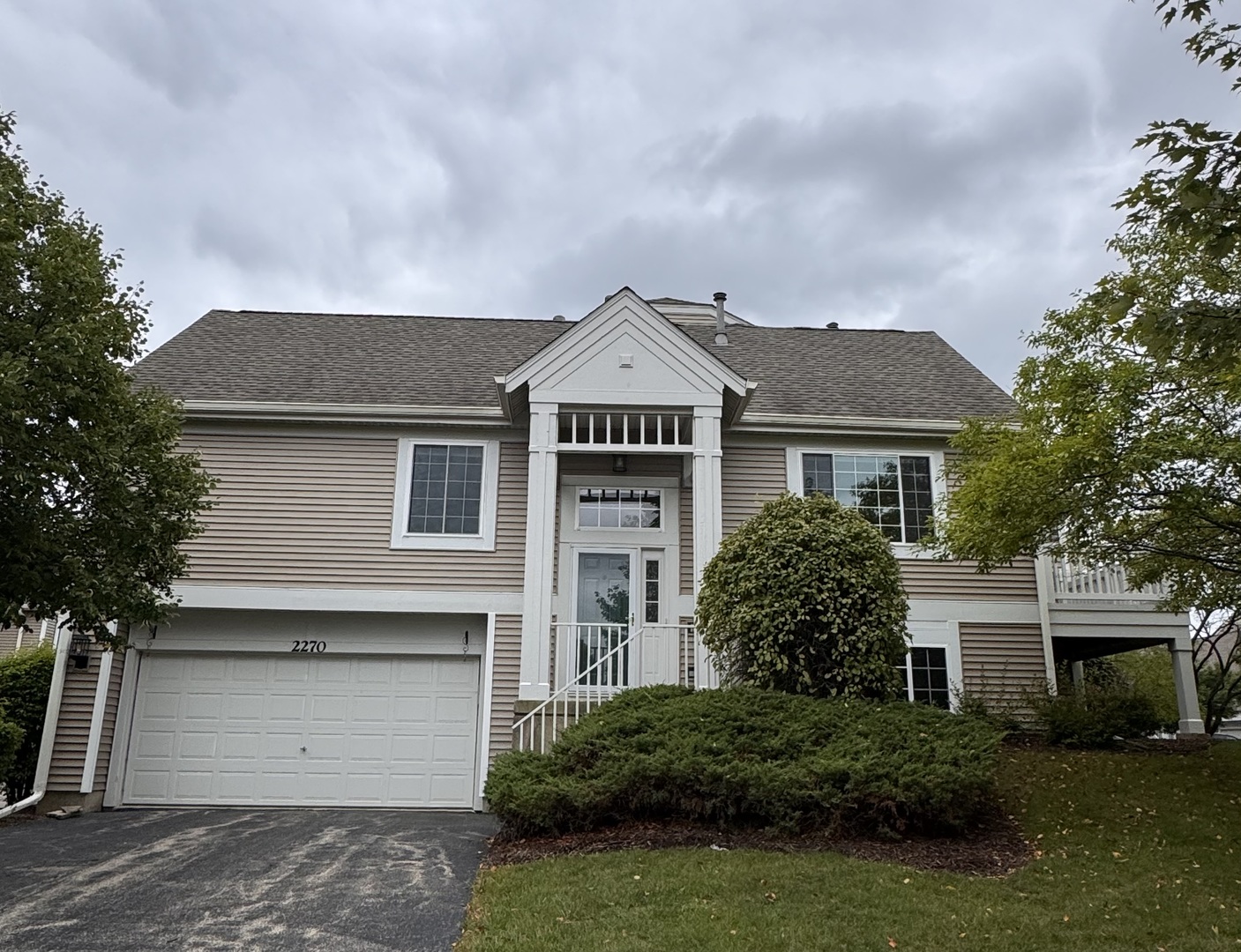 2270 Twilight Drive #2270, Aurora, IL 60503