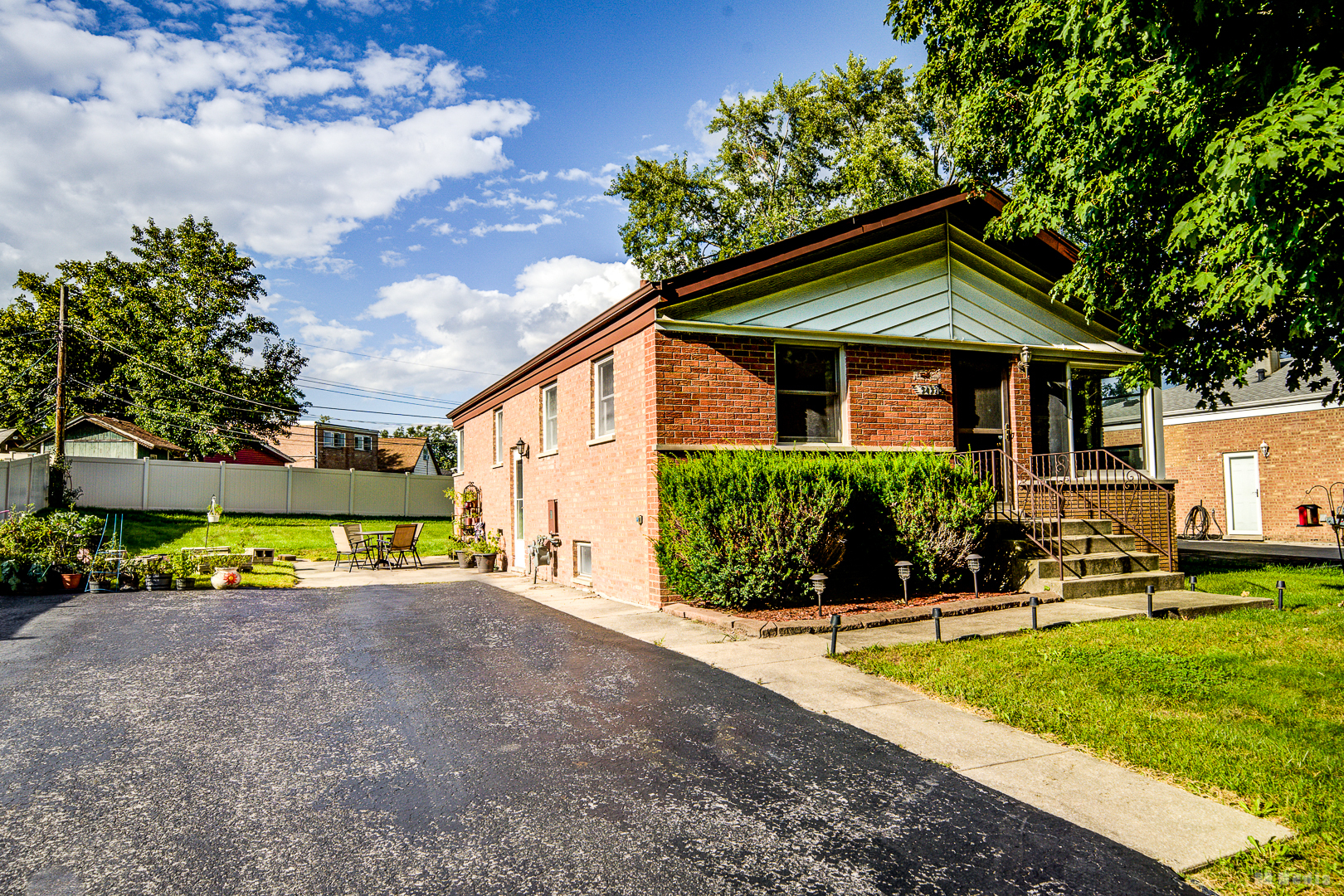 5432 163rd Street, Oak Forest, IL 60452