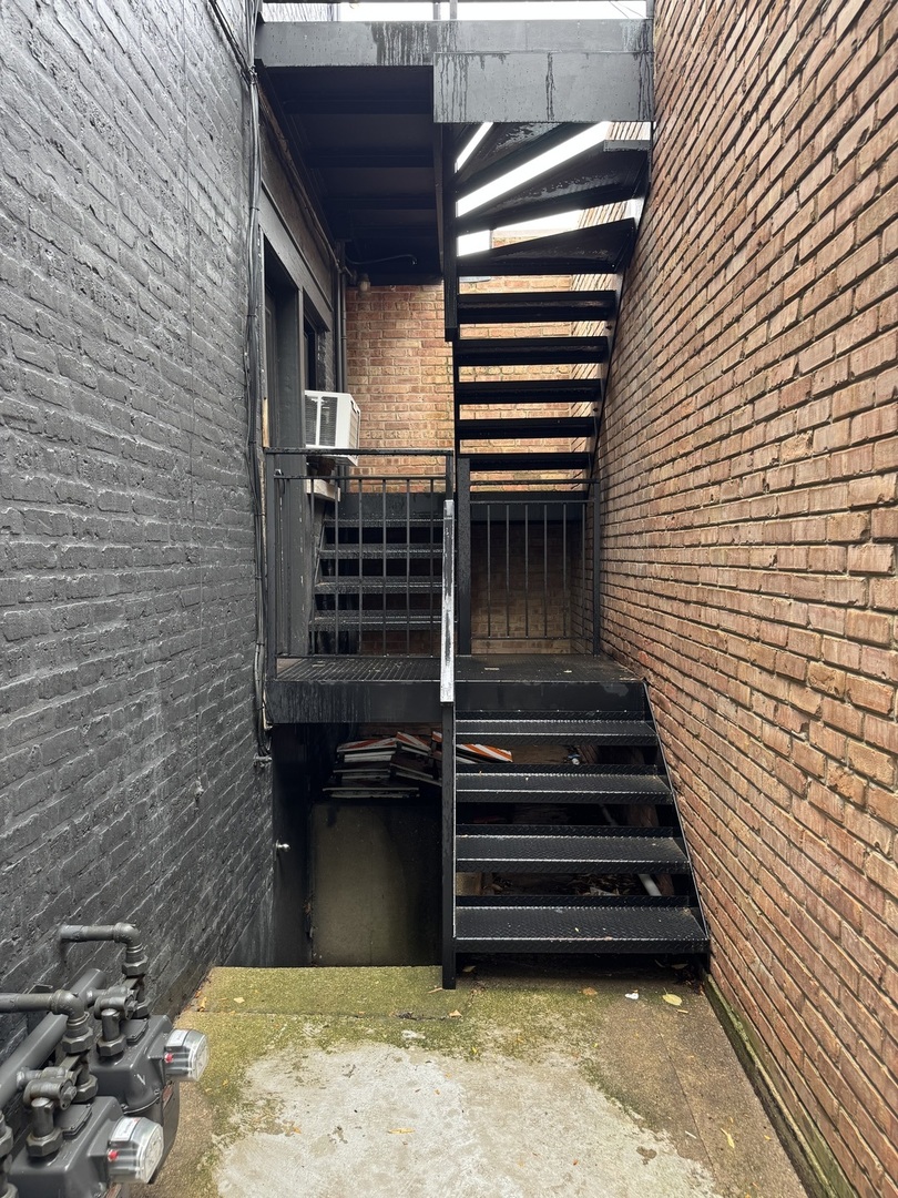 4404 N Melvina Avenue #1R, Chicago, IL 60630