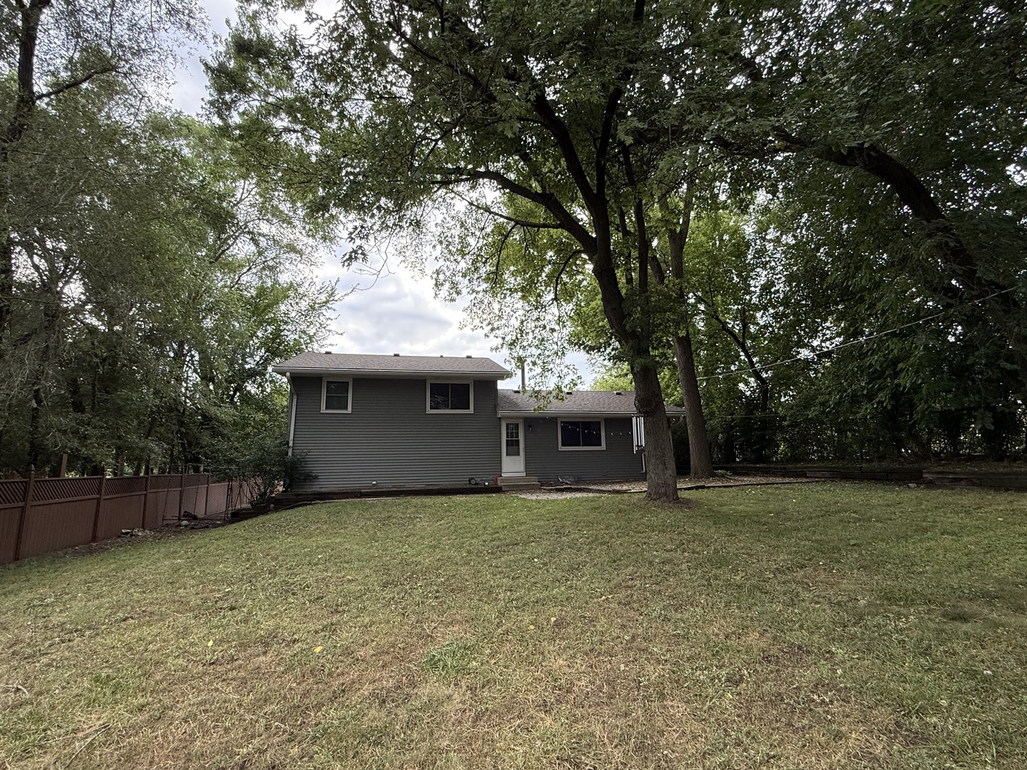 26307 W Grass Lake Road, Antioch, IL 60002