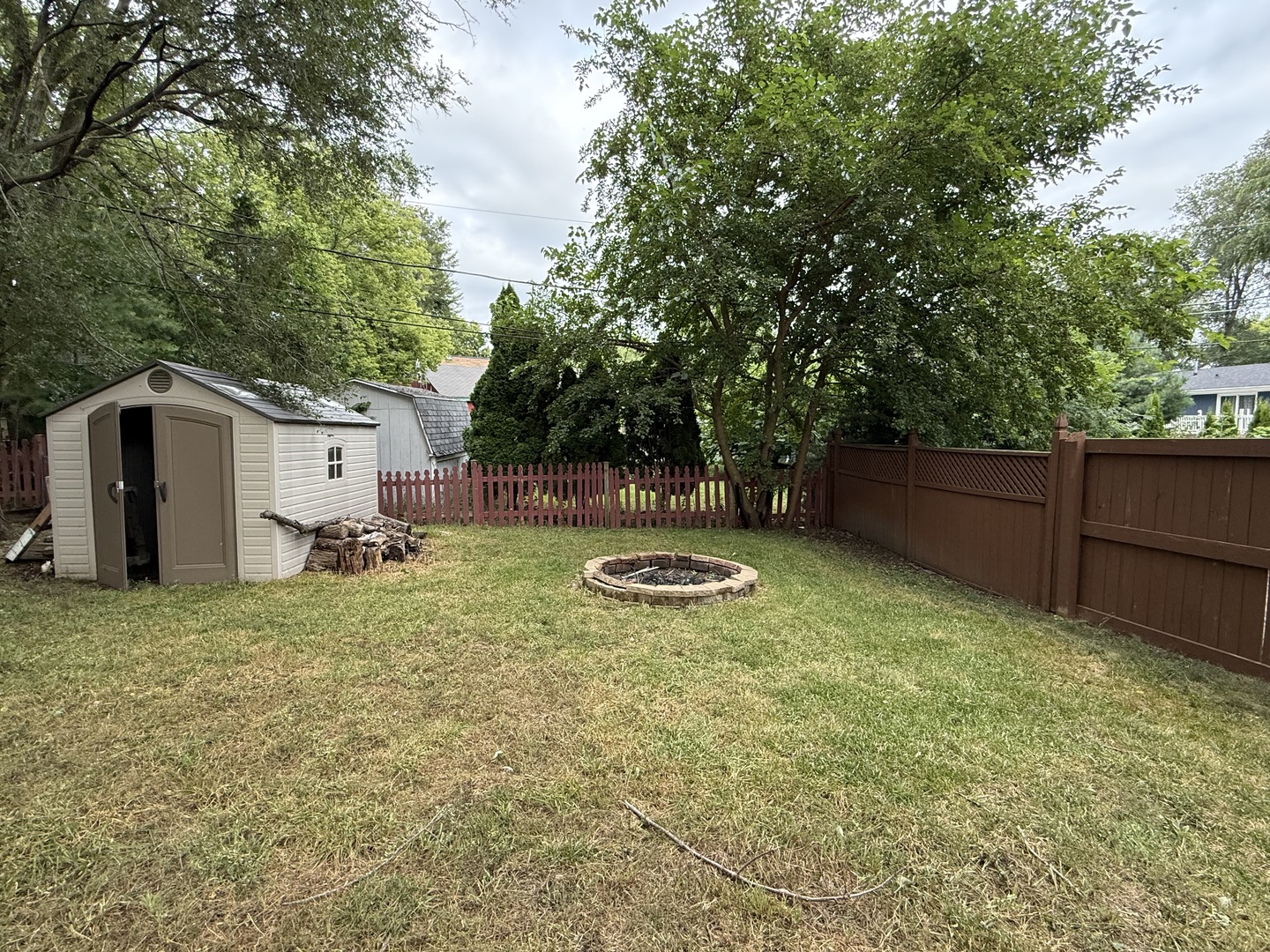 26307 W Grass Lake Road, Antioch, IL 60002