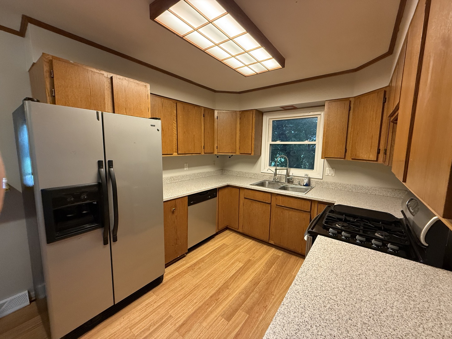 26307 W Grass Lake Road, Antioch, IL 60002