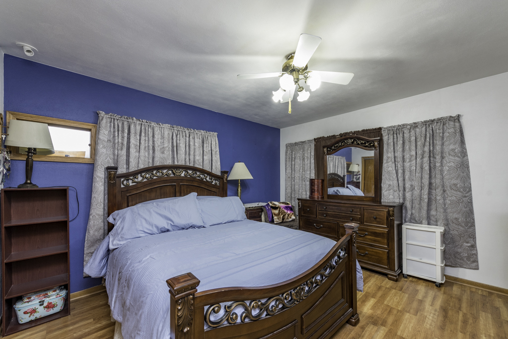 2917 Hyde Park Avenue, Waukegan, IL 60085