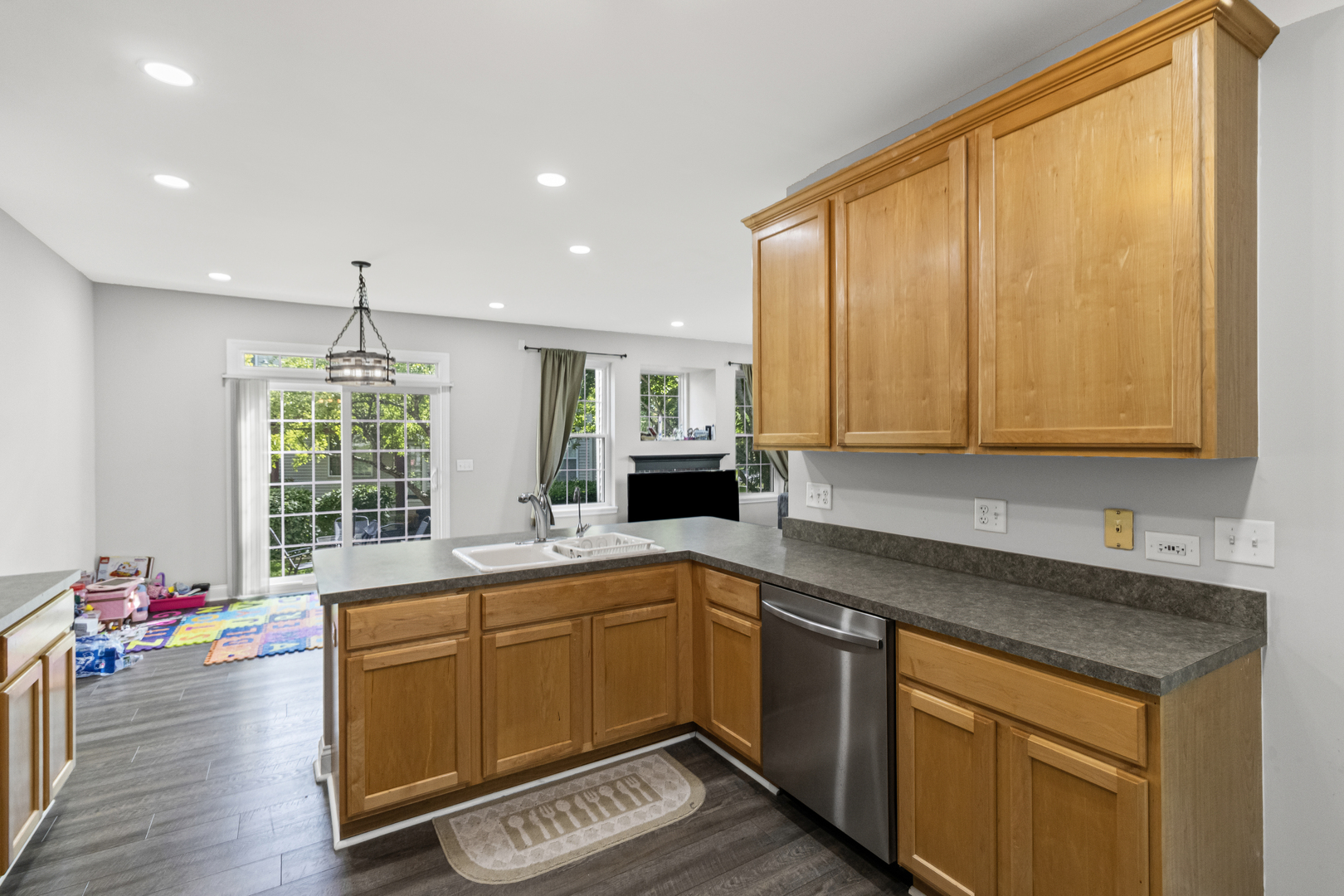 2451 Stonegate Road #2451, Algonquin, IL 60102