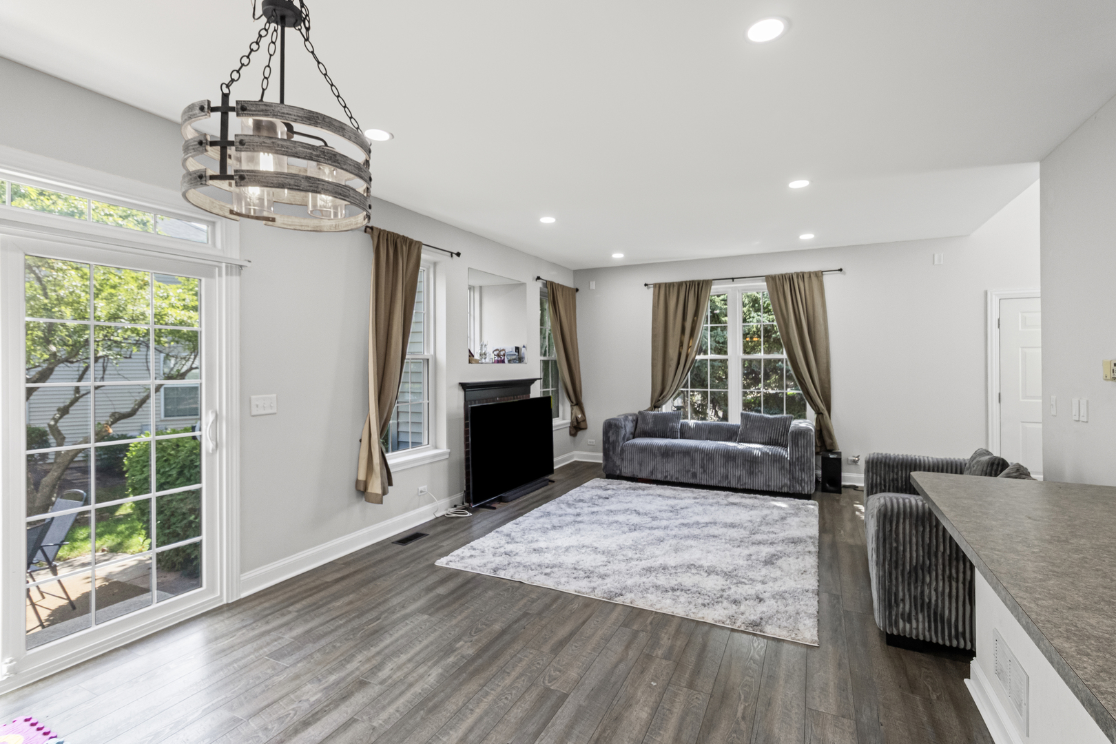 2451 Stonegate Road #2451, Algonquin, IL 60102