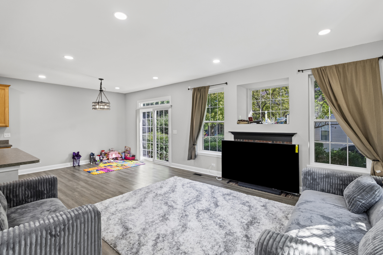 2451 Stonegate Road #2451, Algonquin, IL 60102