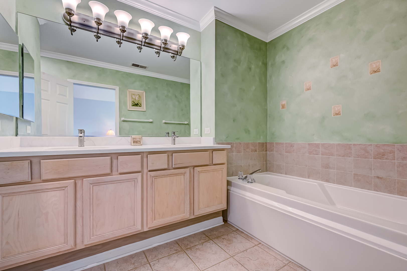 2508 Camberley Circle, Westchester, IL 60154