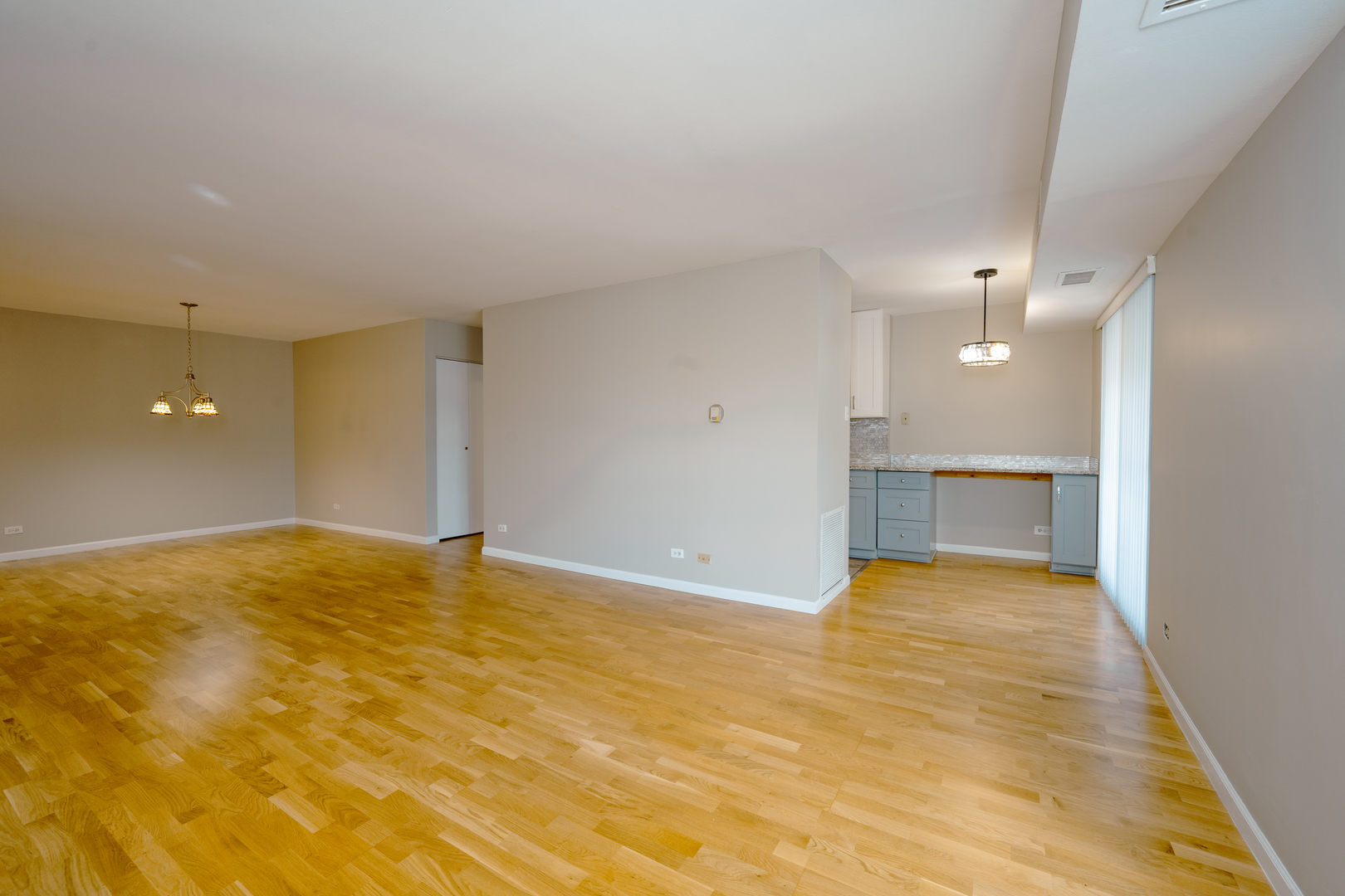 701 Forum Square #106, Glenview, IL 60025
