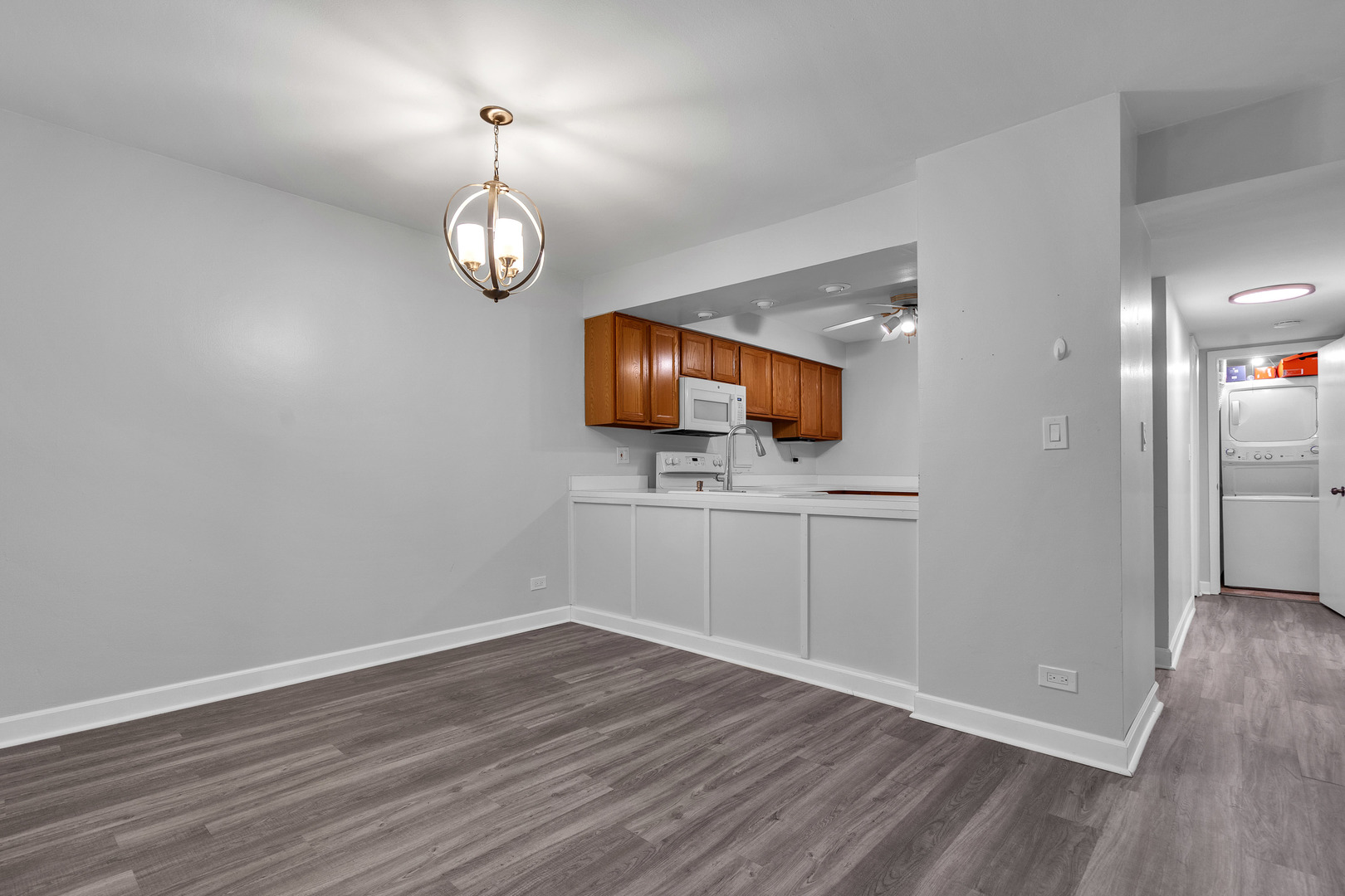 4418 Euclid Avenue #1B, Rolling Meadows, IL 60008