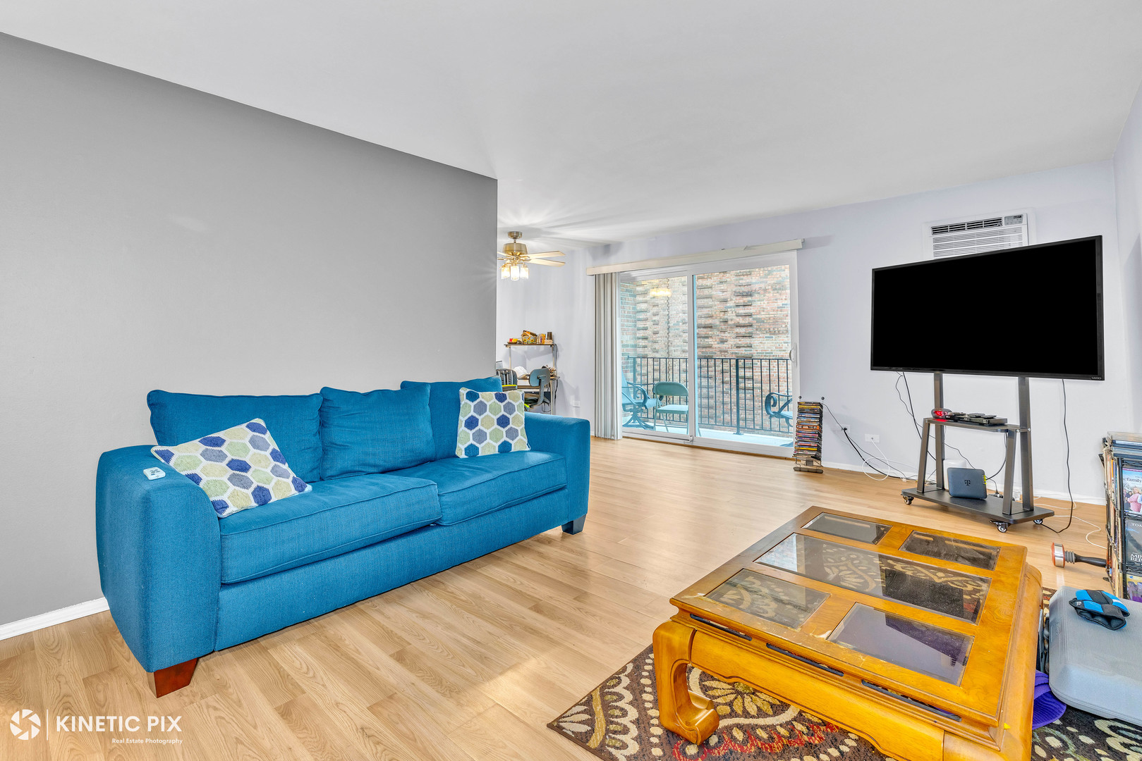 9720 S Karlov Avenue #202, Oak Lawn, IL 60453