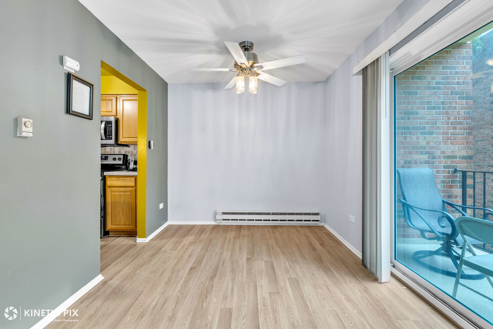 9720 S Karlov Avenue #202, Oak Lawn, IL 60453