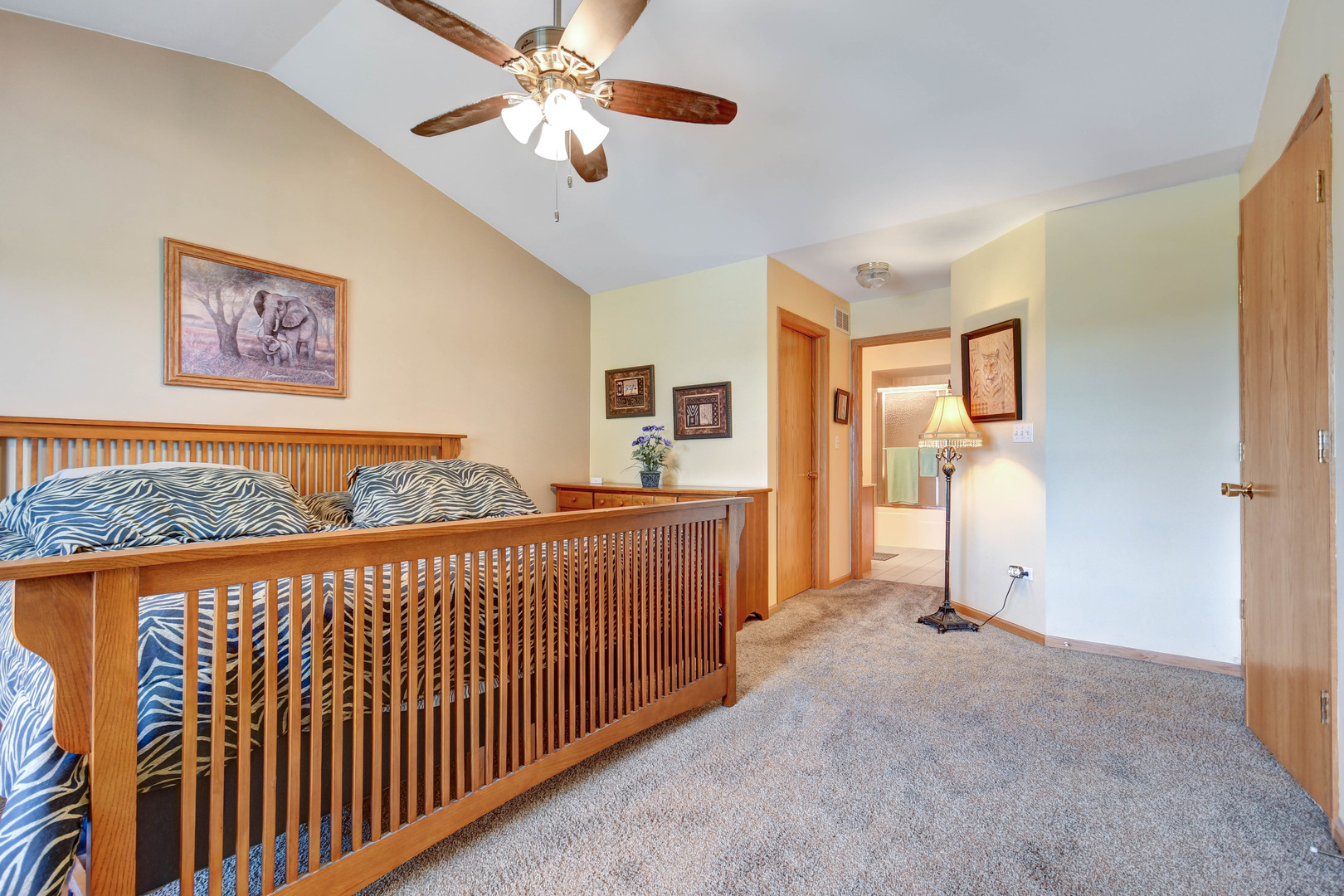 9116 Newcastle Court, Tinley Park, IL 60487