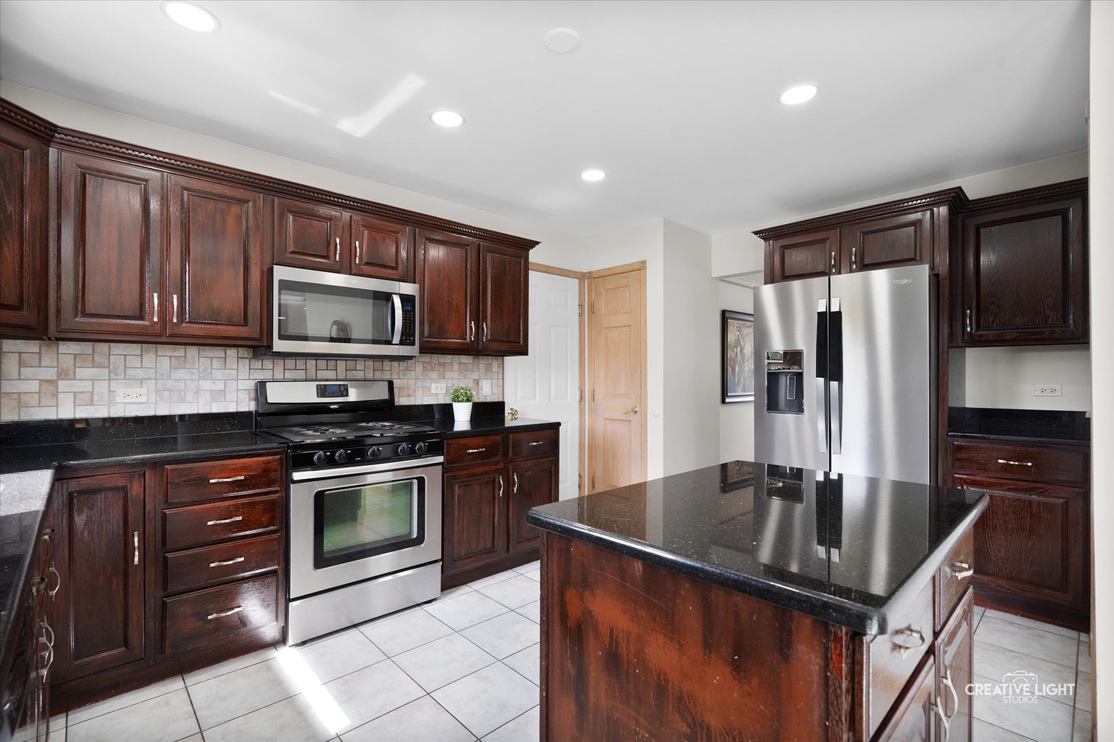 101 RED FOX RUN, Montgomery, IL 60538