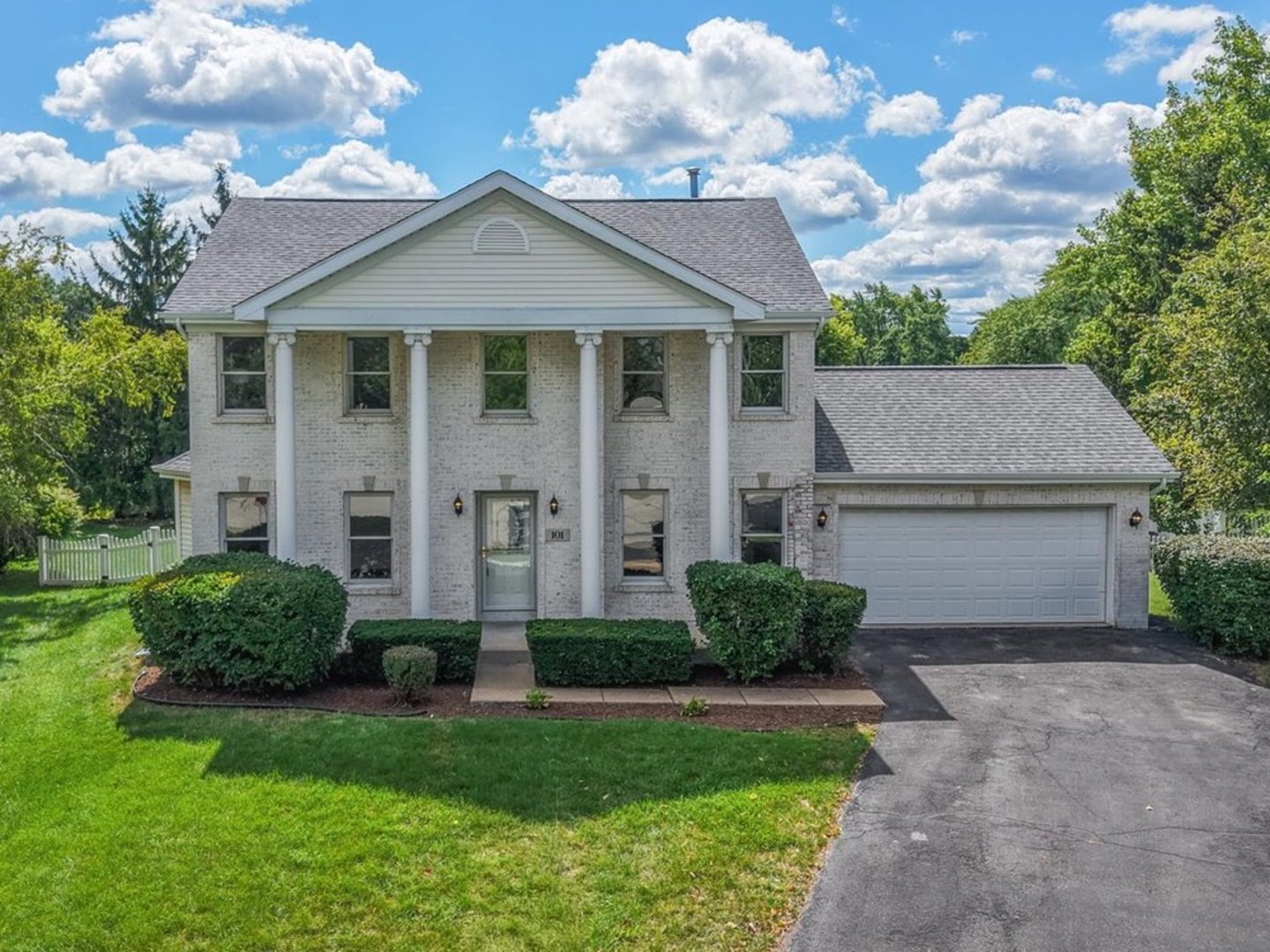 101 RED FOX RUN, Montgomery, IL 60538