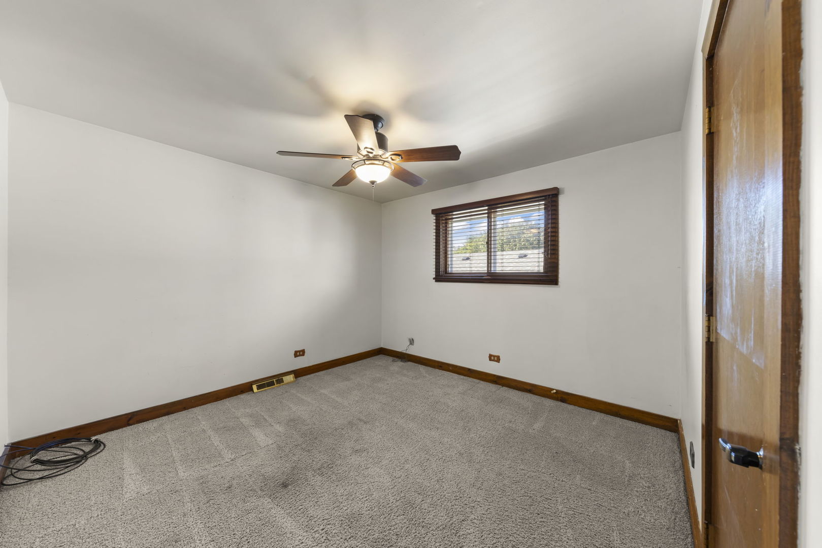 1135 Hidden Spring Drive, Naperville, IL 60540
