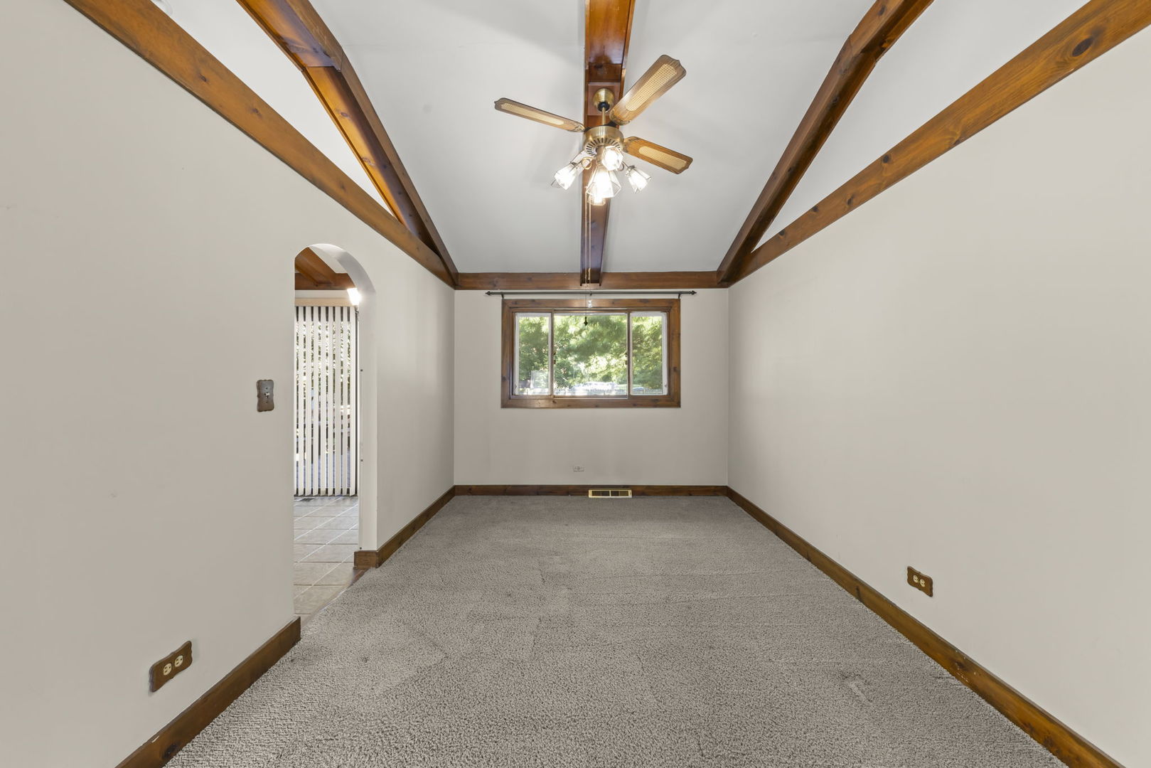 1135 Hidden Spring Drive, Naperville, IL 60540