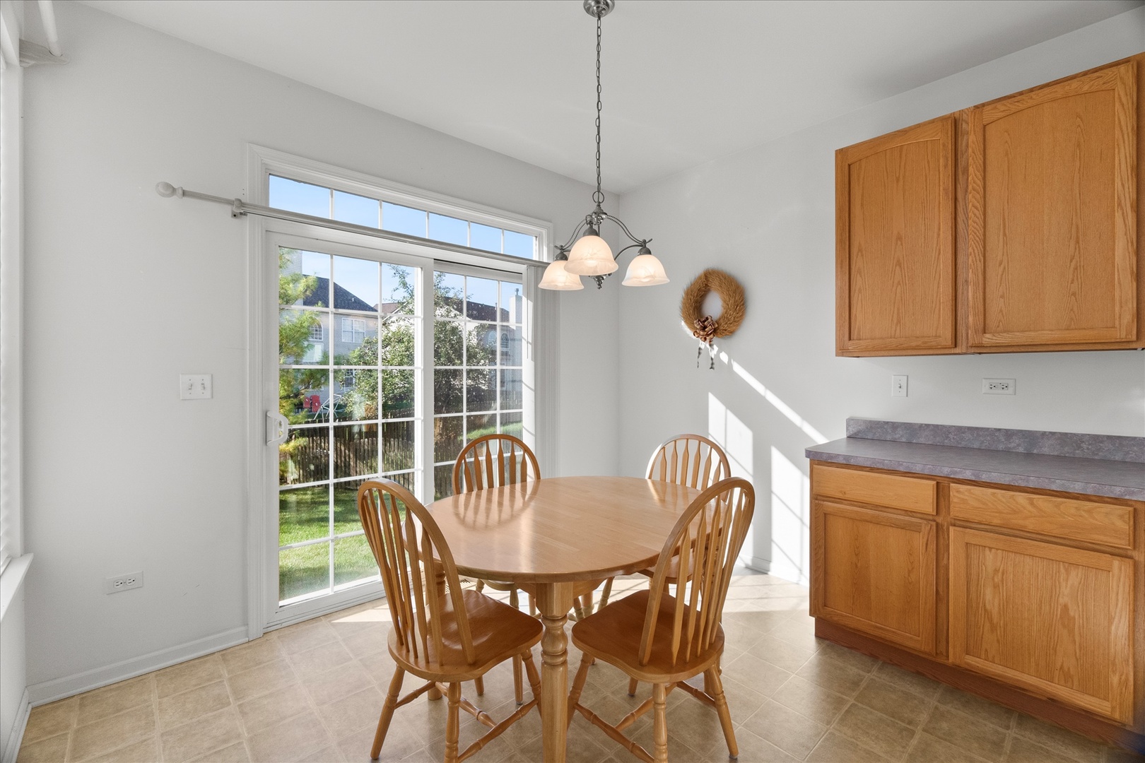 2155 Kemmerer Lane, Bolingbrook, IL 60490