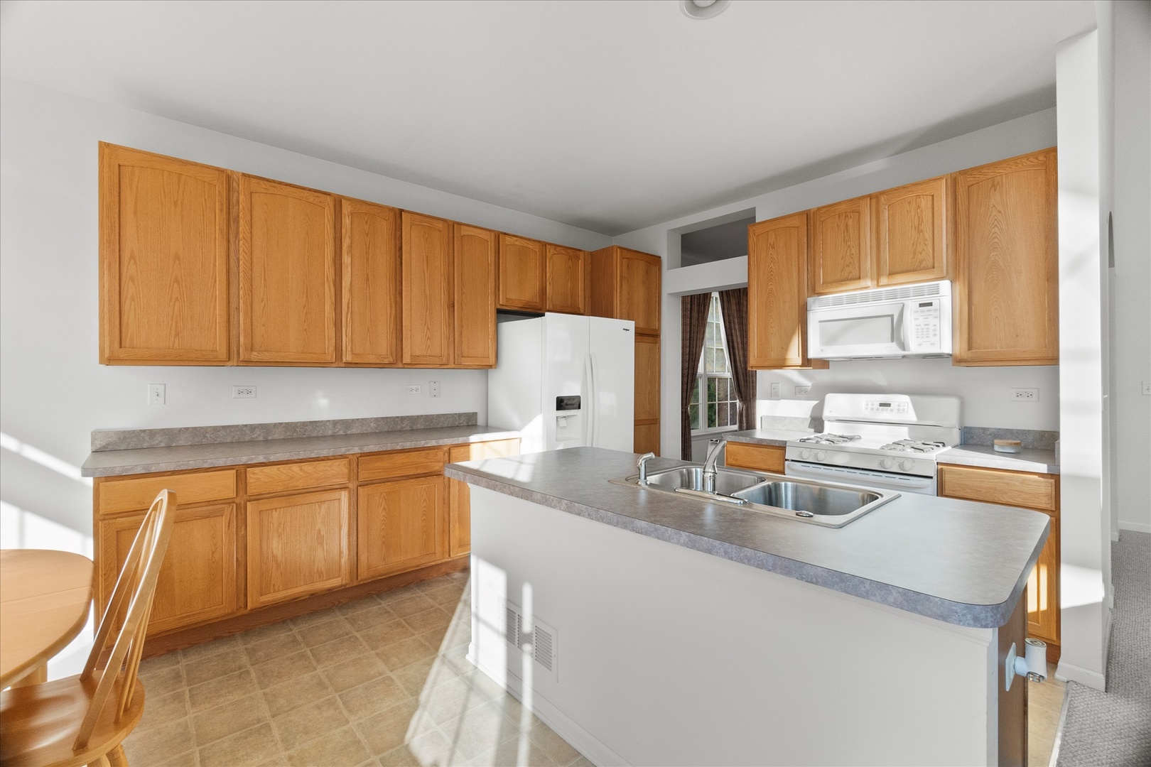 2155 Kemmerer Lane, Bolingbrook, IL 60490
