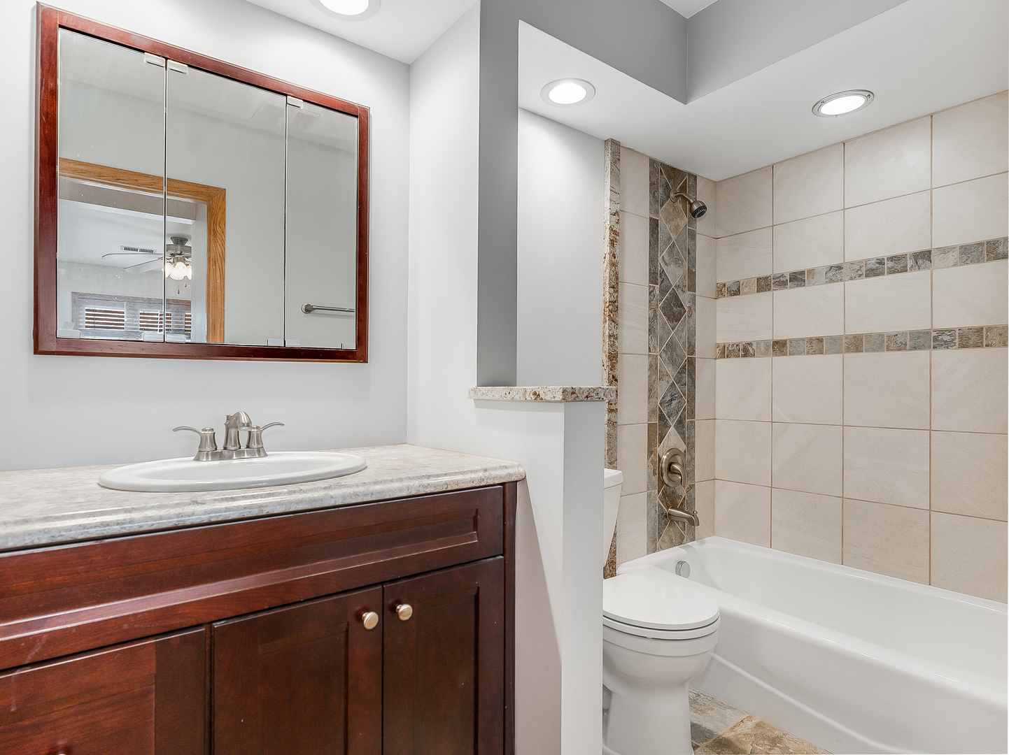5841 W 55th Street, Chicago, IL 60638