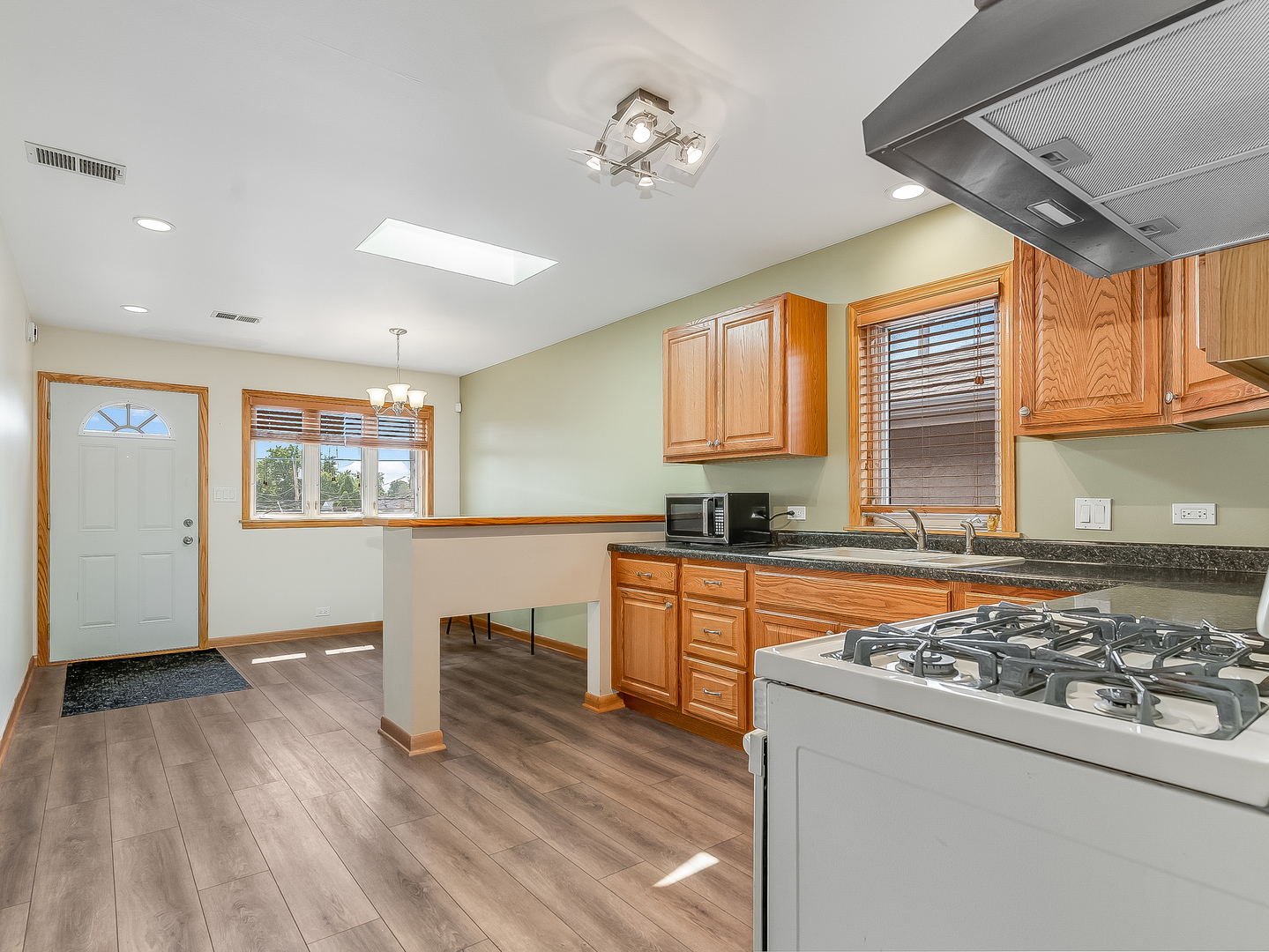 5841 W 55th Street, Chicago, IL 60638