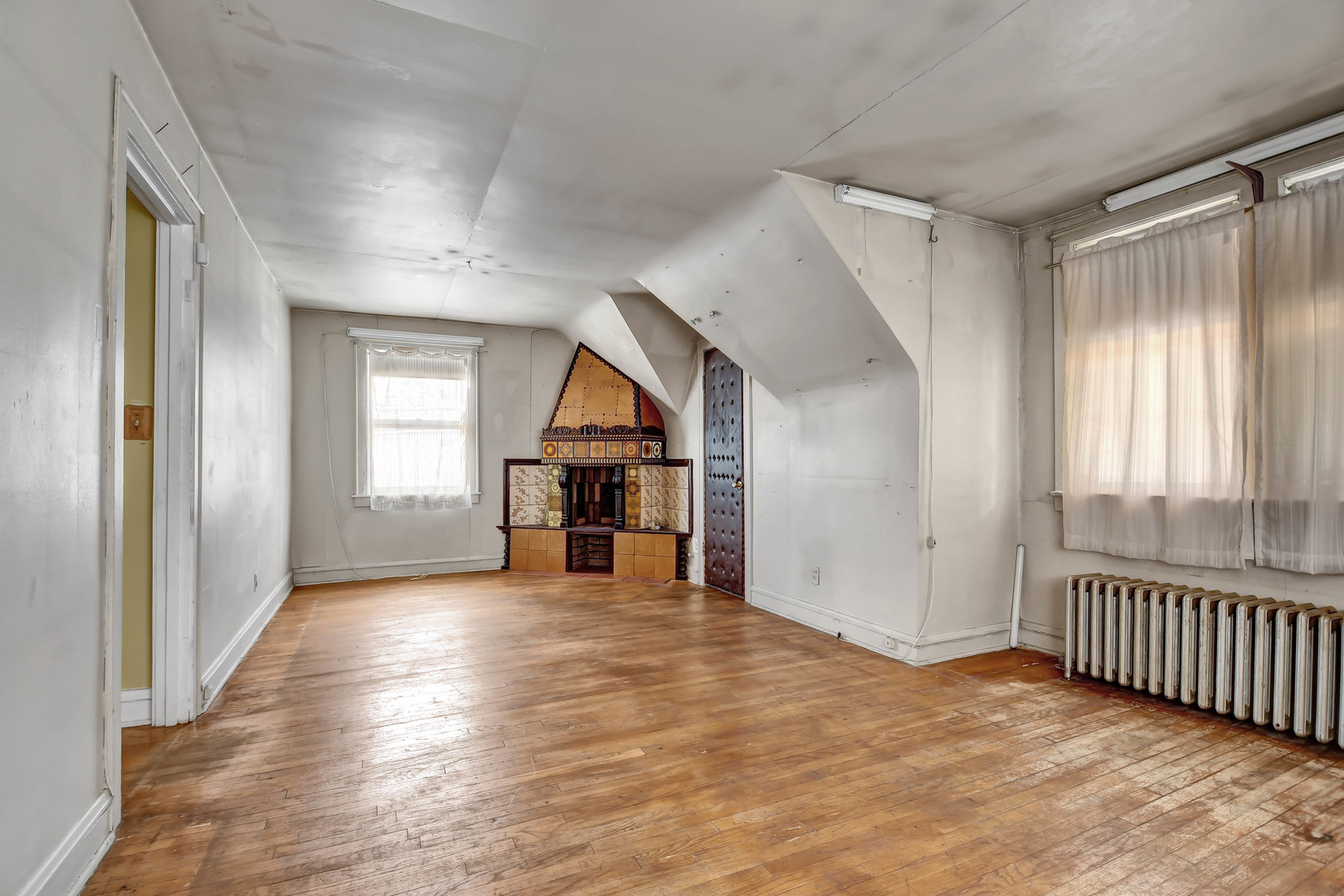 7114 S Mozart Street, Chicago, IL 60629